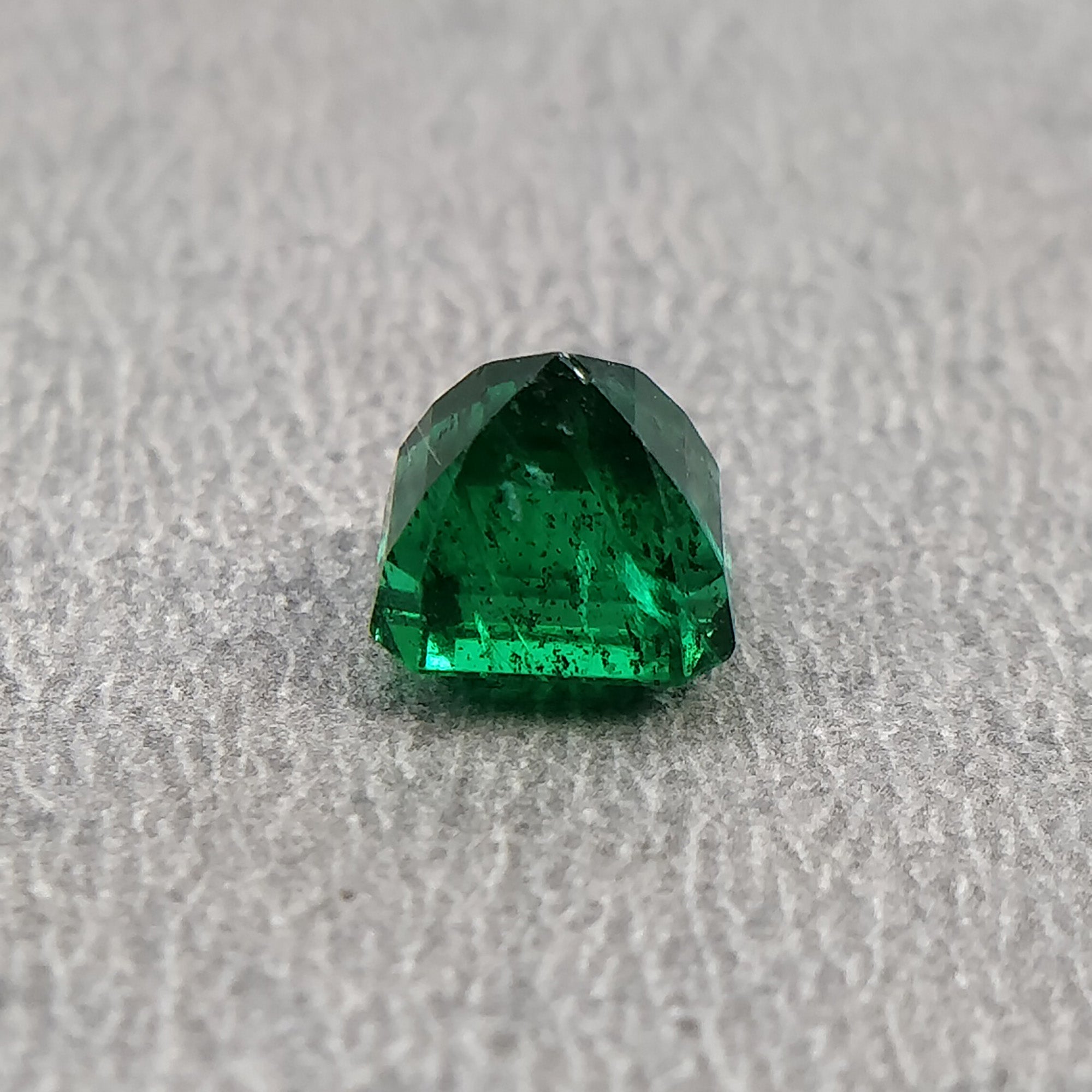 1.42ct Natural Untreated Green Emerald Gemstone - Octagon Cut 6.2x5.5mm | Unheated Colombian Emerald for Jewelry Making | Engagement Rings & Necklace Designs (Video Included)