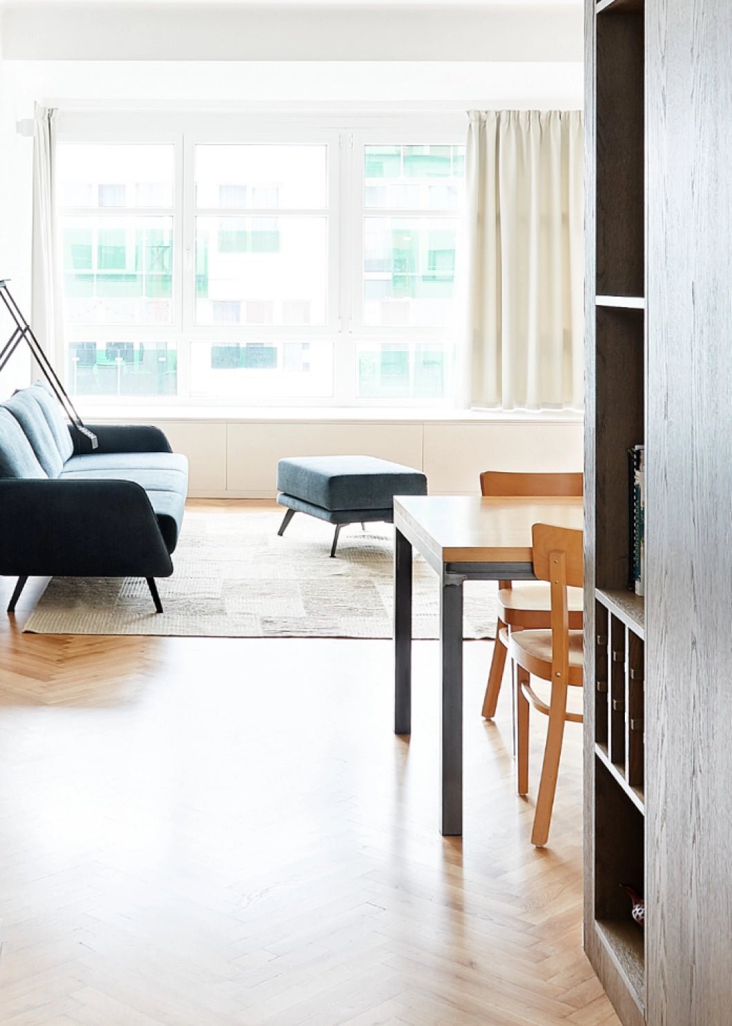 Stylish Ton Bentwood Chair - Ergonomic Wooden Dining Chair for Home & Office - Perfect for Dining Rooms, Kitchens & Workspaces