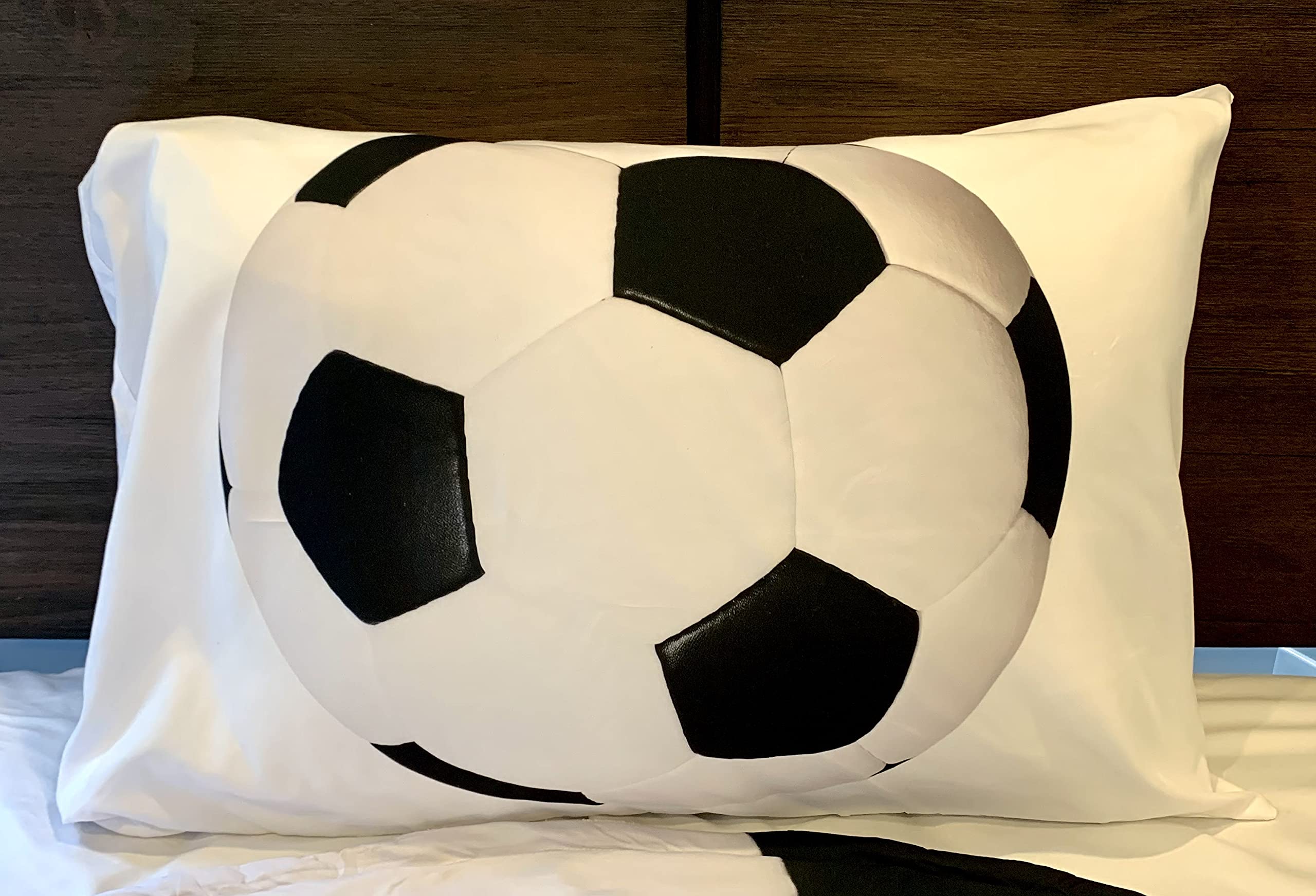 5-Piece Kids Twin Soccer Bedding Set - Round Comforter, 2 Pillowcases, Fitted Sheet | Super Soft Microfiber Flannel | Perfect for Boys' Bedroom, Sports Theme Decor & Sleepovers
