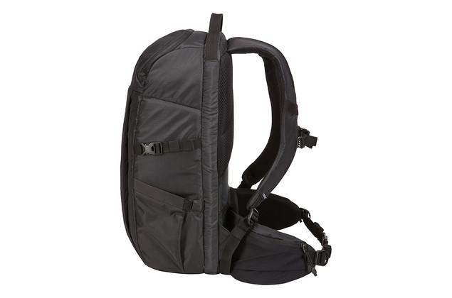 Thule Aspect DSLR Backpack - Waterproof Camera Bag for DSLR & Mirrorless Cameras - Perfect for Travel, Hiking & Outdoor Photography (Black)