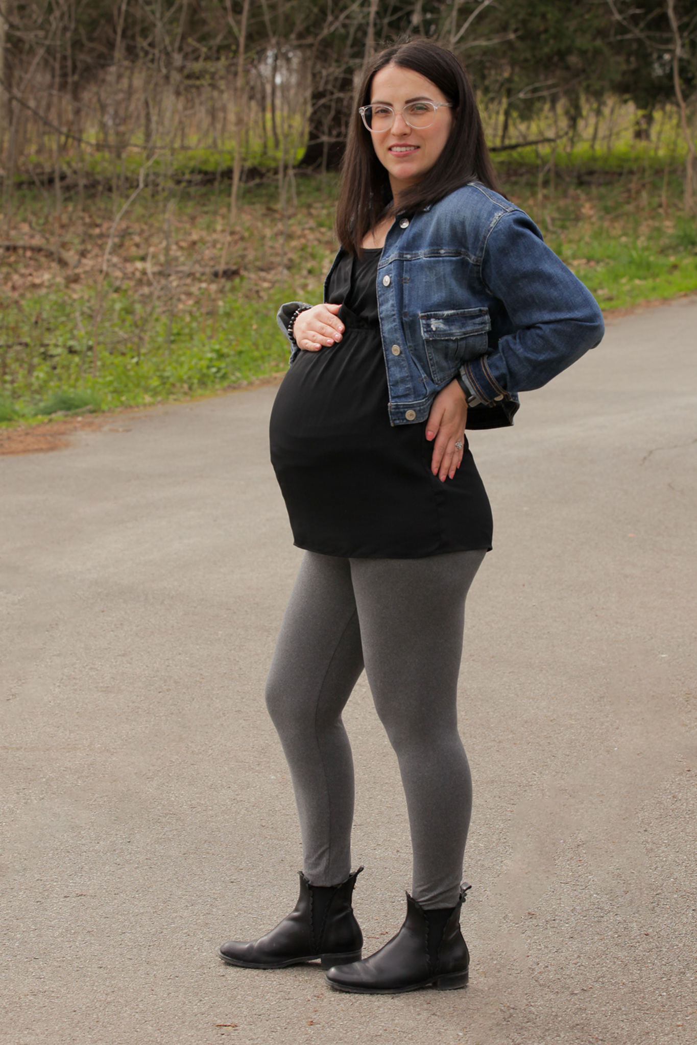Comfortable Charcoal Grey Maternity Leggings for Pregnancy - Stretchy & Breathable Yoga Pants for Workout, Lounge & Everyday Wear