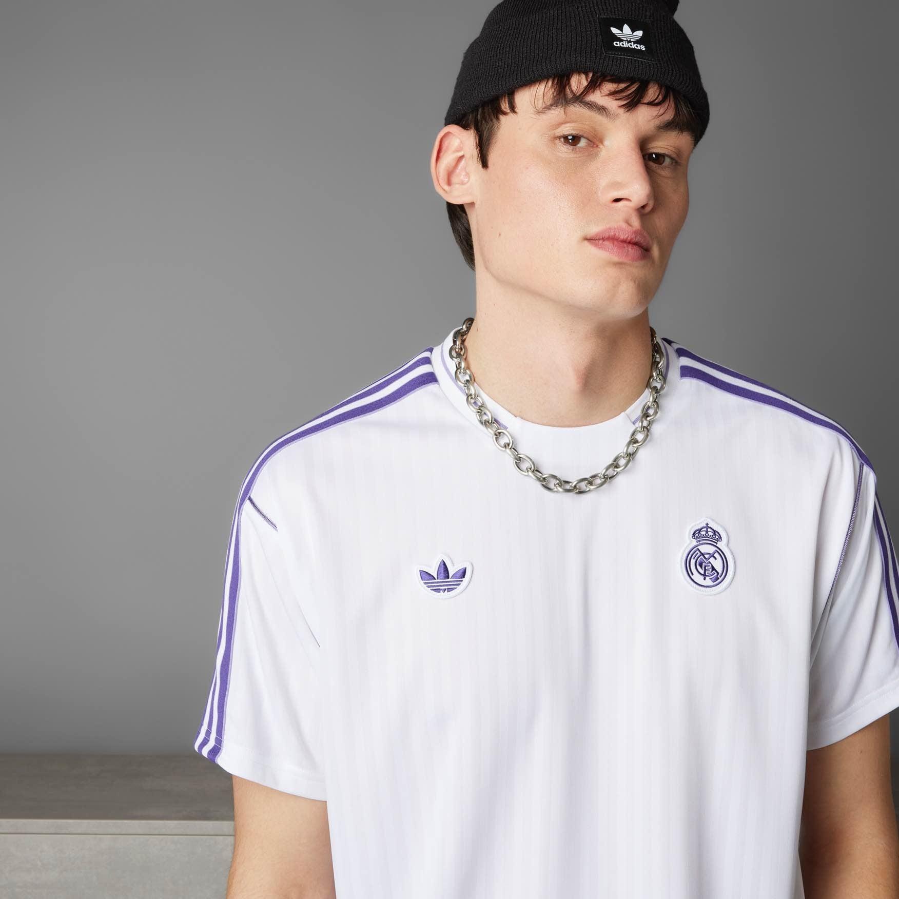 Official Real Madrid CF Home Jersey 2023-2024 - Authentic Football Shirt with Player Names & Numbers - Perfect for Match Days, Training, and Fan Gifts