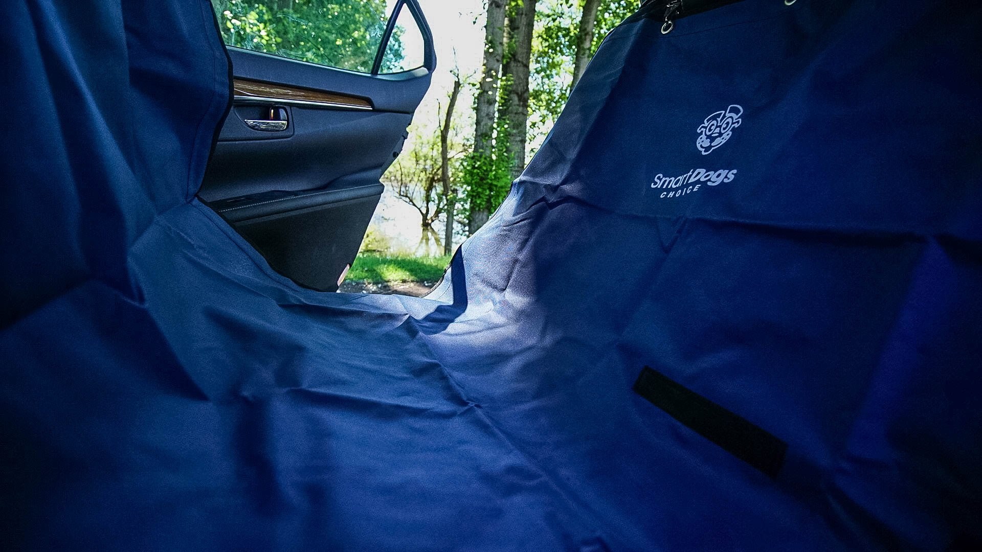 Premium Heavy Duty Waterproof Dog Car Seat Cover for Backseat - Convertible Hammock Design - Protects Your Vehicle from Scratches, Dirt & Hair - Perfect for Road Trips, Daily Commutes & Pet Adventures
