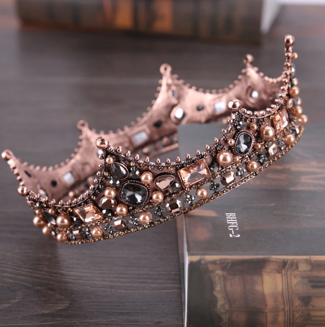 Prime Royal Kingly Crown - Elegant Costume Tiara for Cosplay, Halloween & Themed Parties - Perfect for Kings, Queens & Royalty Costumes