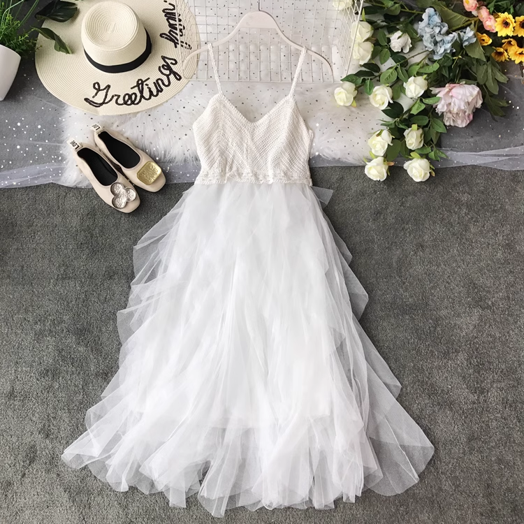 Elegant French Knit V-Neck Open Back Dress with Asymmetrical Mesh Cake Skirt - Perfect for Cocktail Parties, Date Nights & Special Occasions