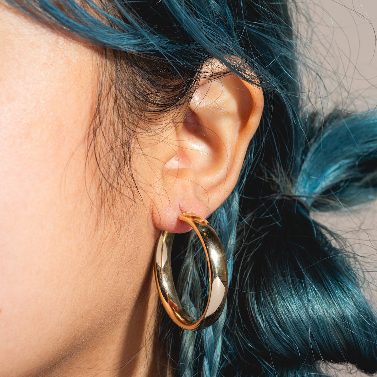 Solid Gold Large Hollow Hoop Earrings for Women - 18K Gold Plated Statement Hoops - Perfect for Parties, Weddings & Everyday Wear