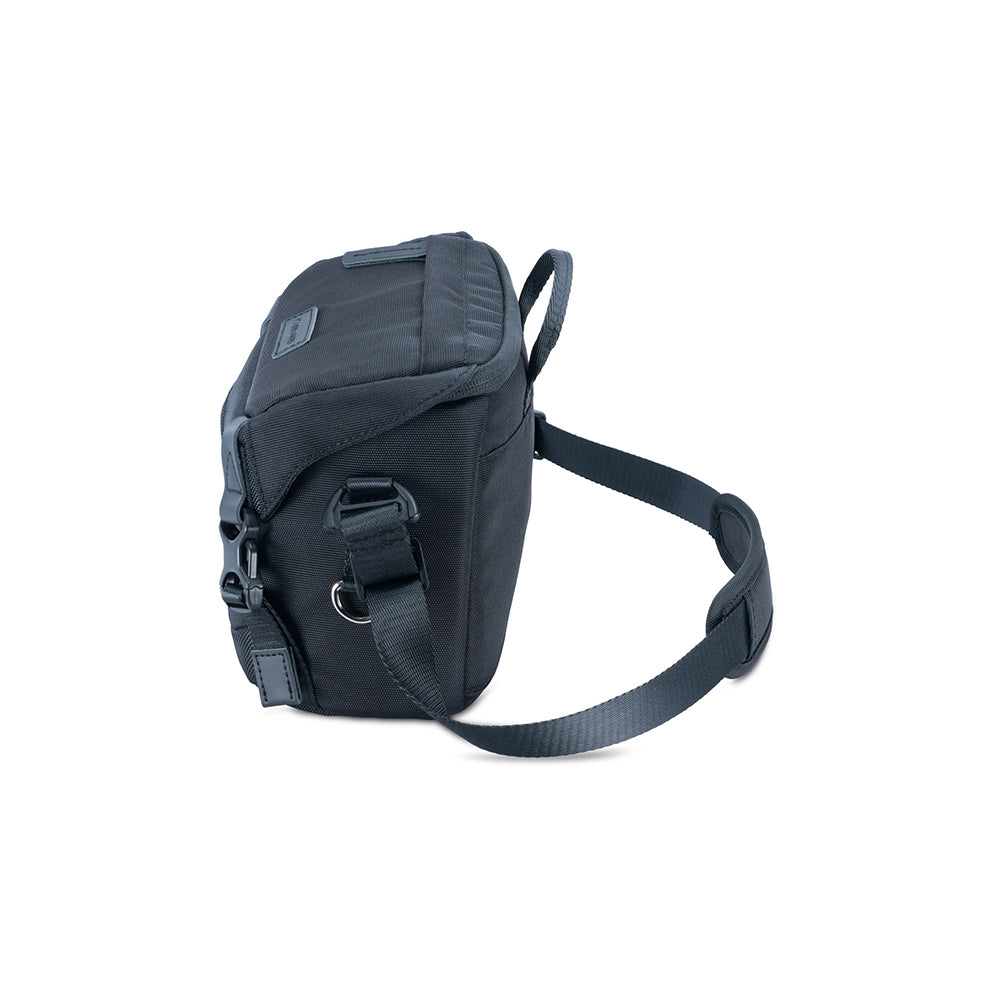 VEO GO 24M BK Professional Shoulder Camera Bag for DSLR & Mirrorless Cameras - Waterproof & Durable Black Photography Bag - Perfect for Travel, Hiking, and Outdoor Photography