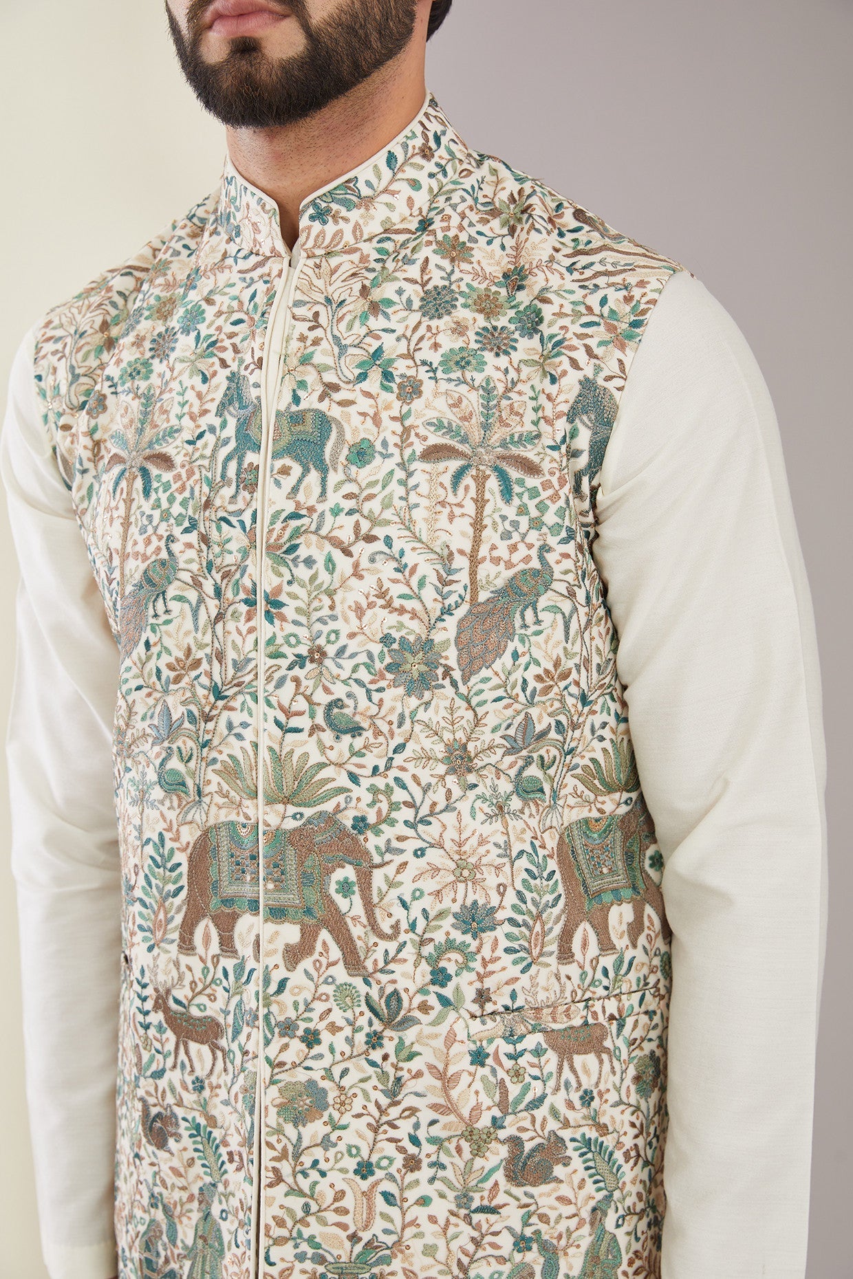 Exquisite Kashmiri Embroidered Short Nehru Jacket for Men - Traditional Indian Ethnic Wear - Perfect for Weddings, Festivals & Cultural Events