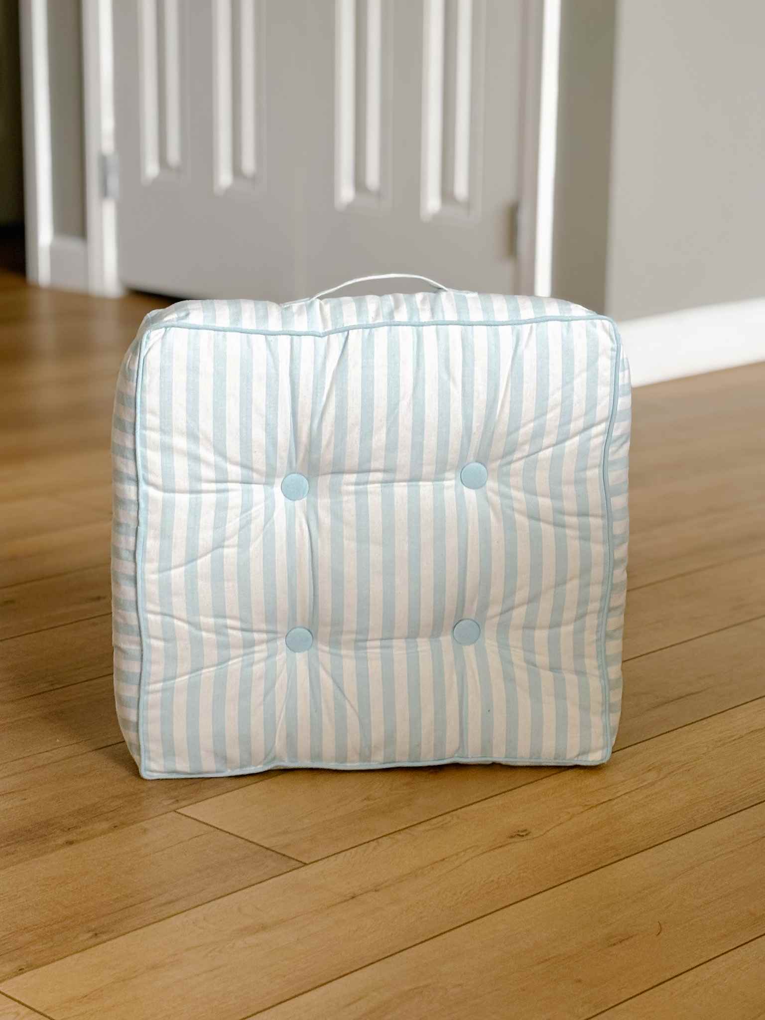 Kids Prayer Kneeler - Sky Blue Stripe Design for Comfortable Worship | Perfect for Church, Home & Sunday School Devotions