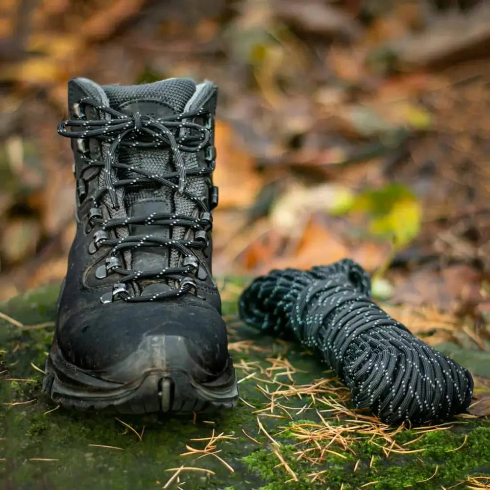 Lifesystems 550 Reflective Paracord - 7 Strand Military Grade Survival Rope for Outdoor Camping, Hiking & Emergency Preparedness