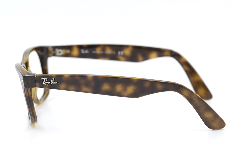 RayBan 2132 New Wayfarer Sunglasses 710/52 Polarized - Classic Aviator Style for Men & Women - Perfect for Driving, Beach & Outdoor Activities
