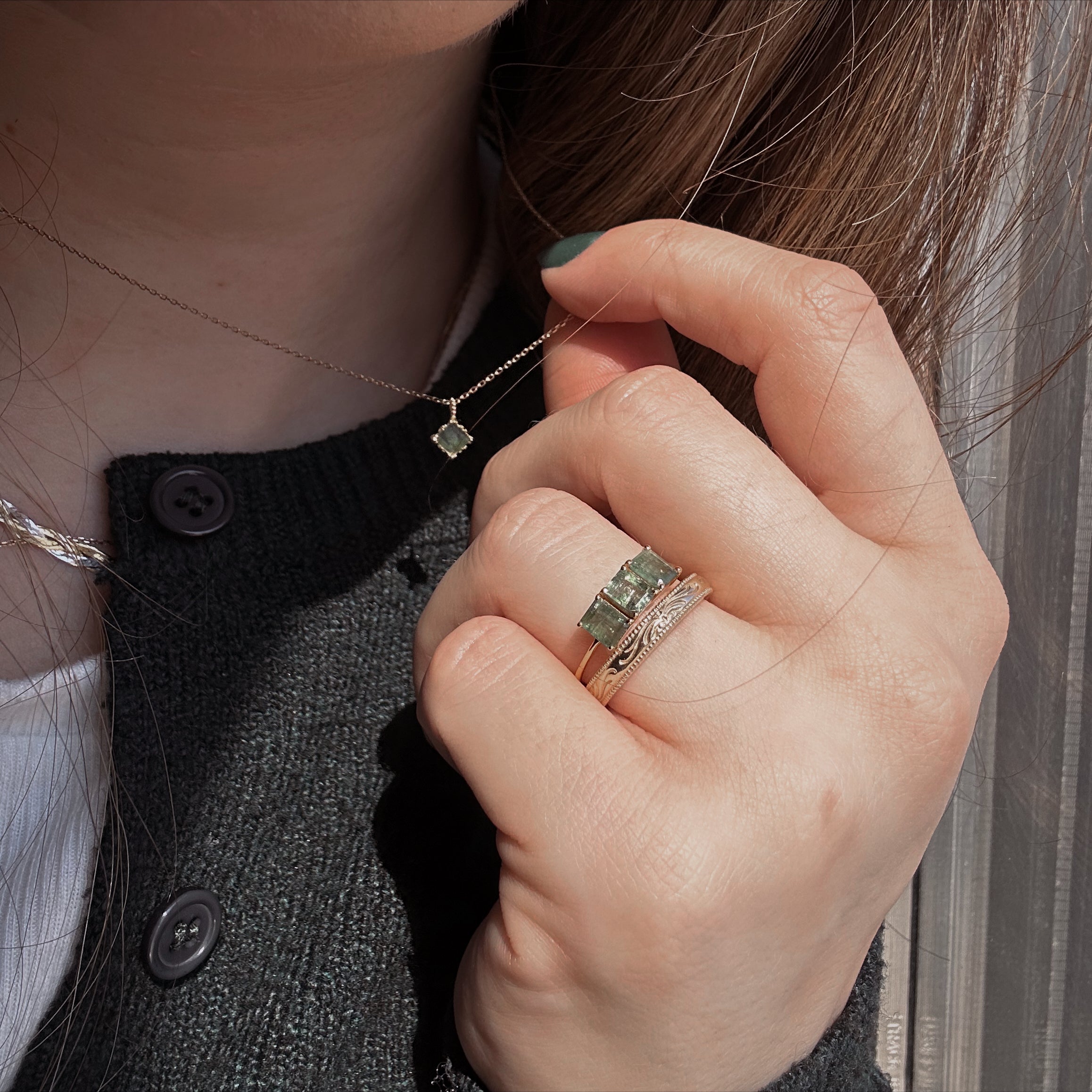 Solid Gold Aquatic Agate Necklace for Grounding & Protection - Healing Crystal Jewelry for Women, Chakra Balancing & Stress Relief - Perfect for Meditation, Yoga & Spiritual Practices