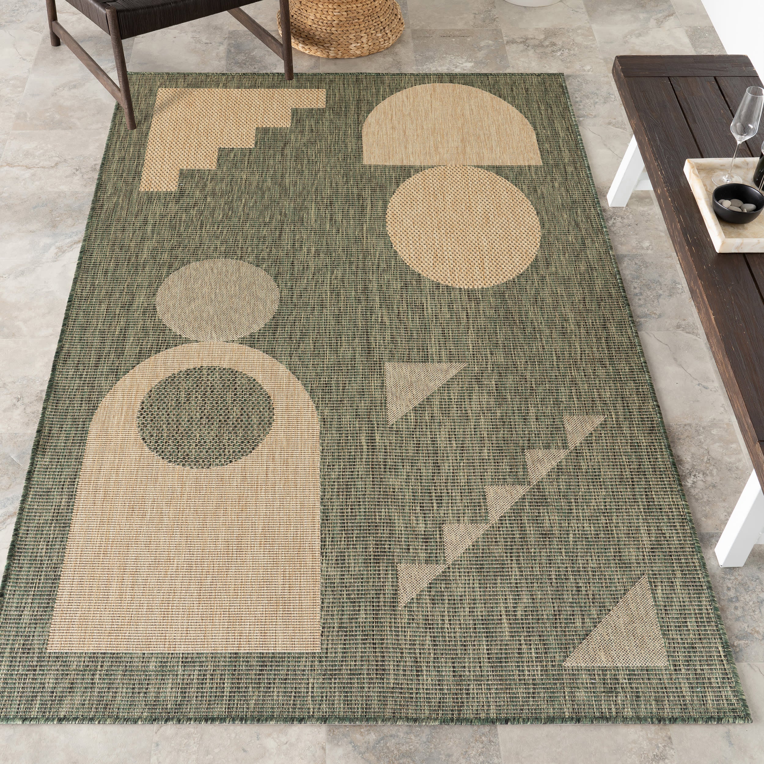 Stylish Aila Abstract Geometric Indoor/Outdoor Area Rug in Green - Perfect for Living Room, Bedroom, Patio & Deck Decor
