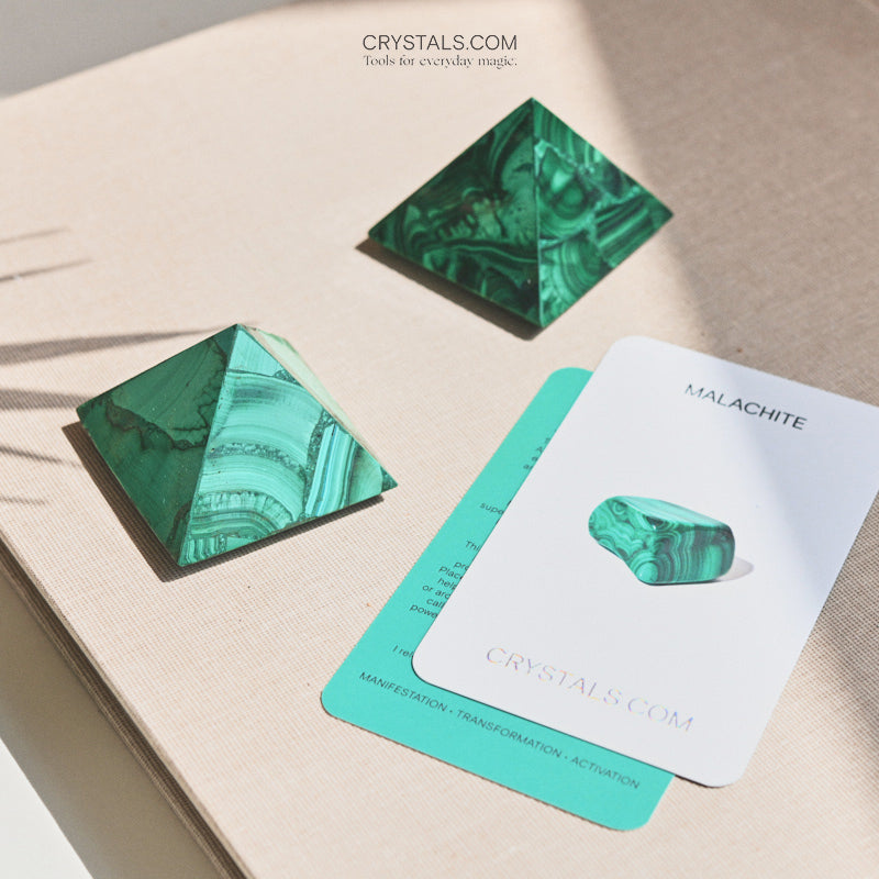 Natural Malachite Pyramid Stone - Healing Crystal for Meditation, Energy Balancing & Home Decor | Perfect for Spiritual Gifts, Yoga & Feng Shui