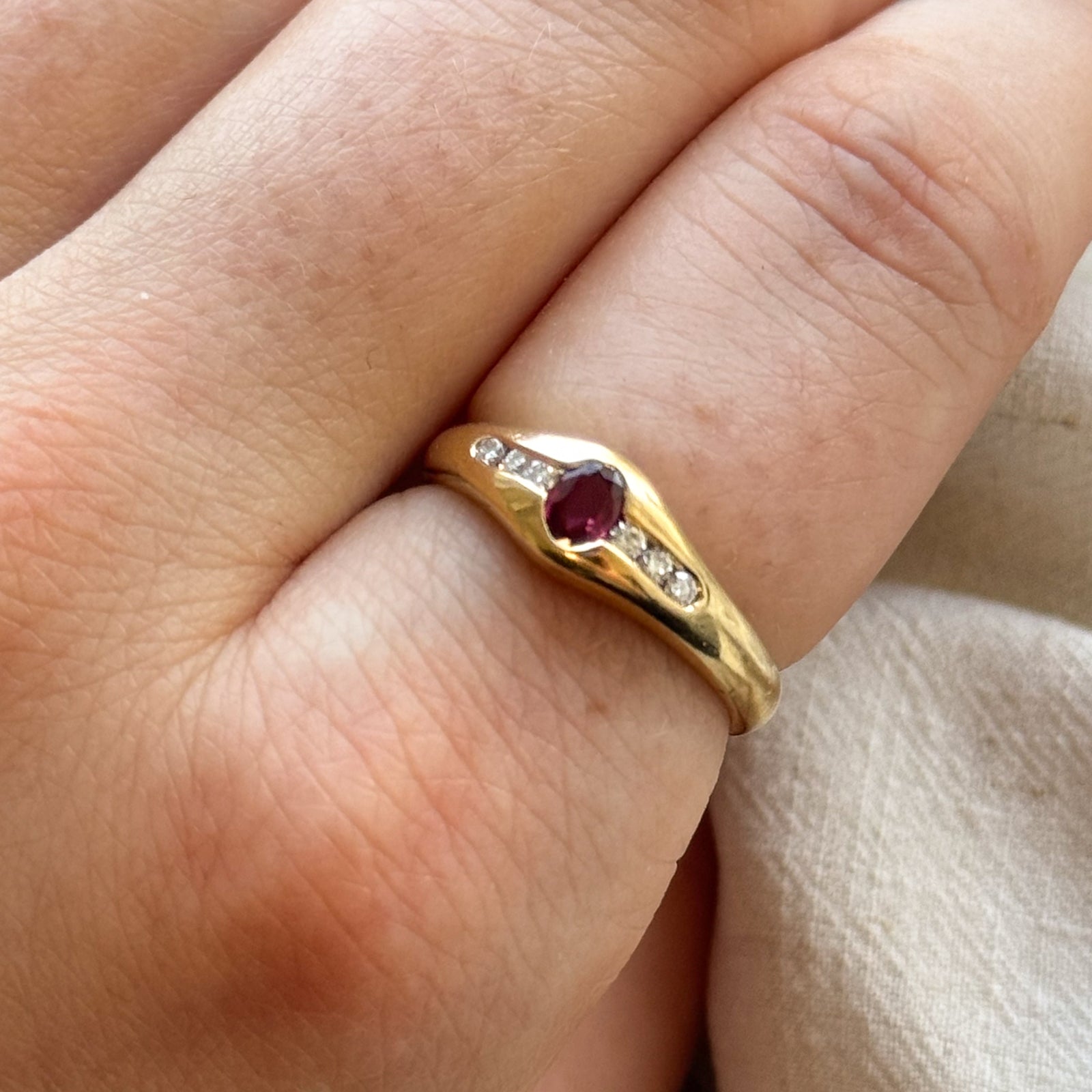 Exquisite Ruby & Diamond Tapered Ring - 0.19ct Natural Ruby & 0.10ctw Diamond Accents - Size 6.75 - Elegant Wedding, Anniversary or Gift Jewelry for Women