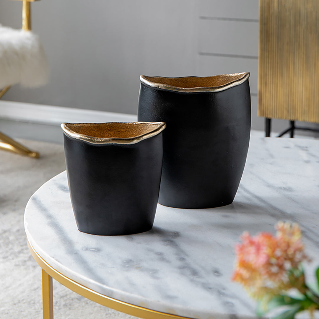 Elegant Black and Gold Vase - Modern Home Decor for Living Room, Dining Table, Wedding Centerpiece & Luxury Gift Idea