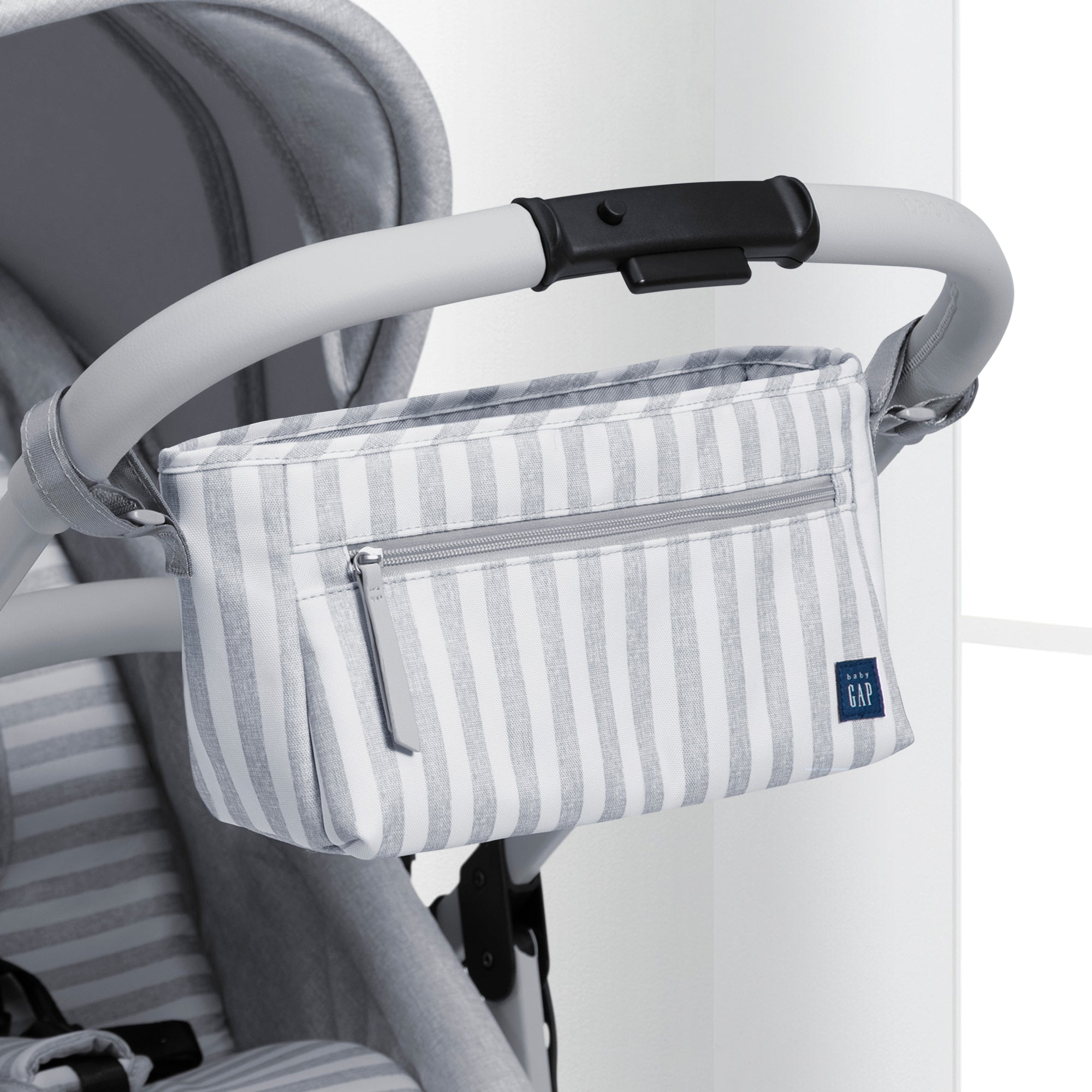 BabyGap Classic Parent Organizer for Single Stroller - Diaper Bag with Multiple Pockets - Perfect for On-the-Go Parents & Stroller Organization