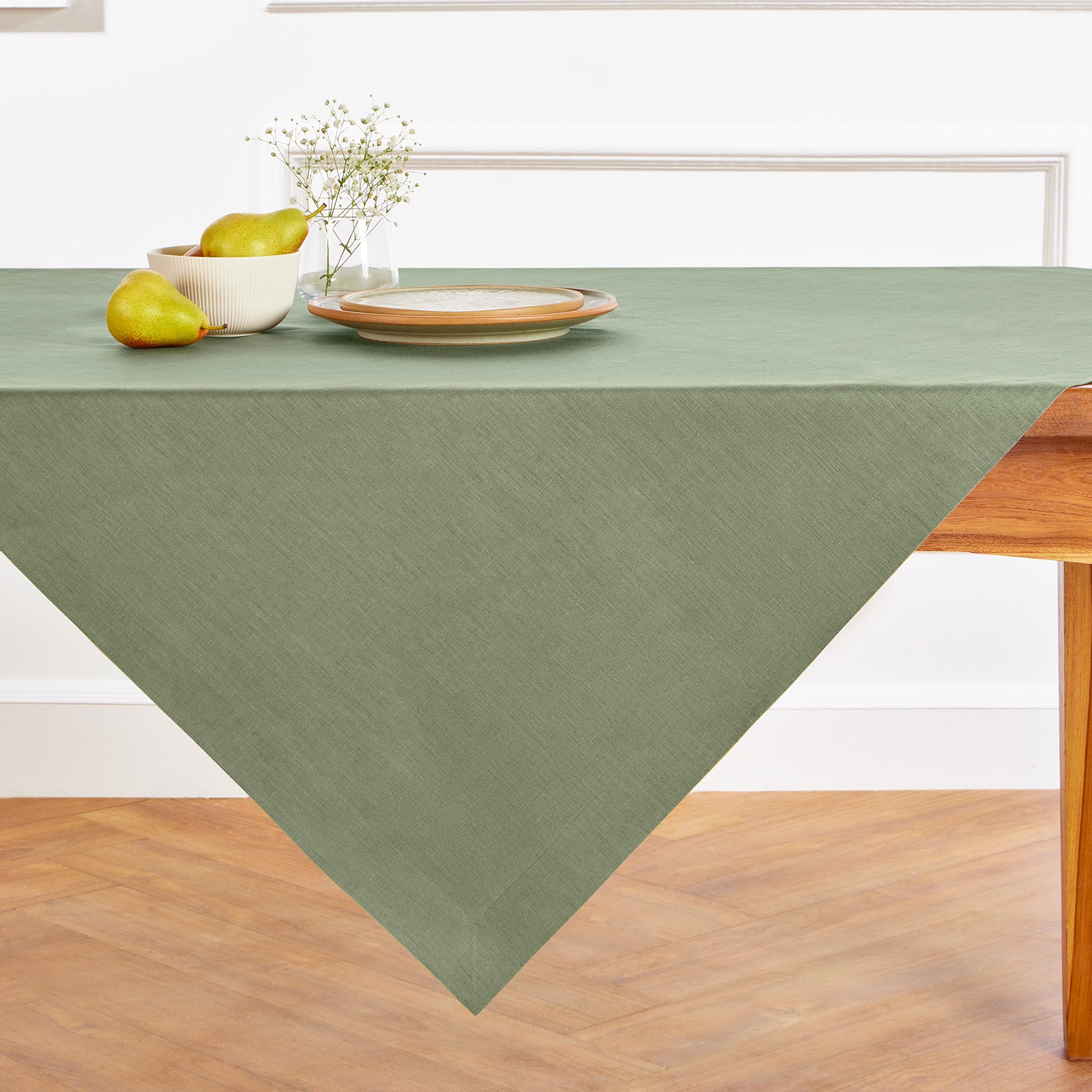 Fete Table Throw - Elegant & Durable Table Cover for Parties, Weddings & Events | Perfect for Indoor & Outdoor Celebrations