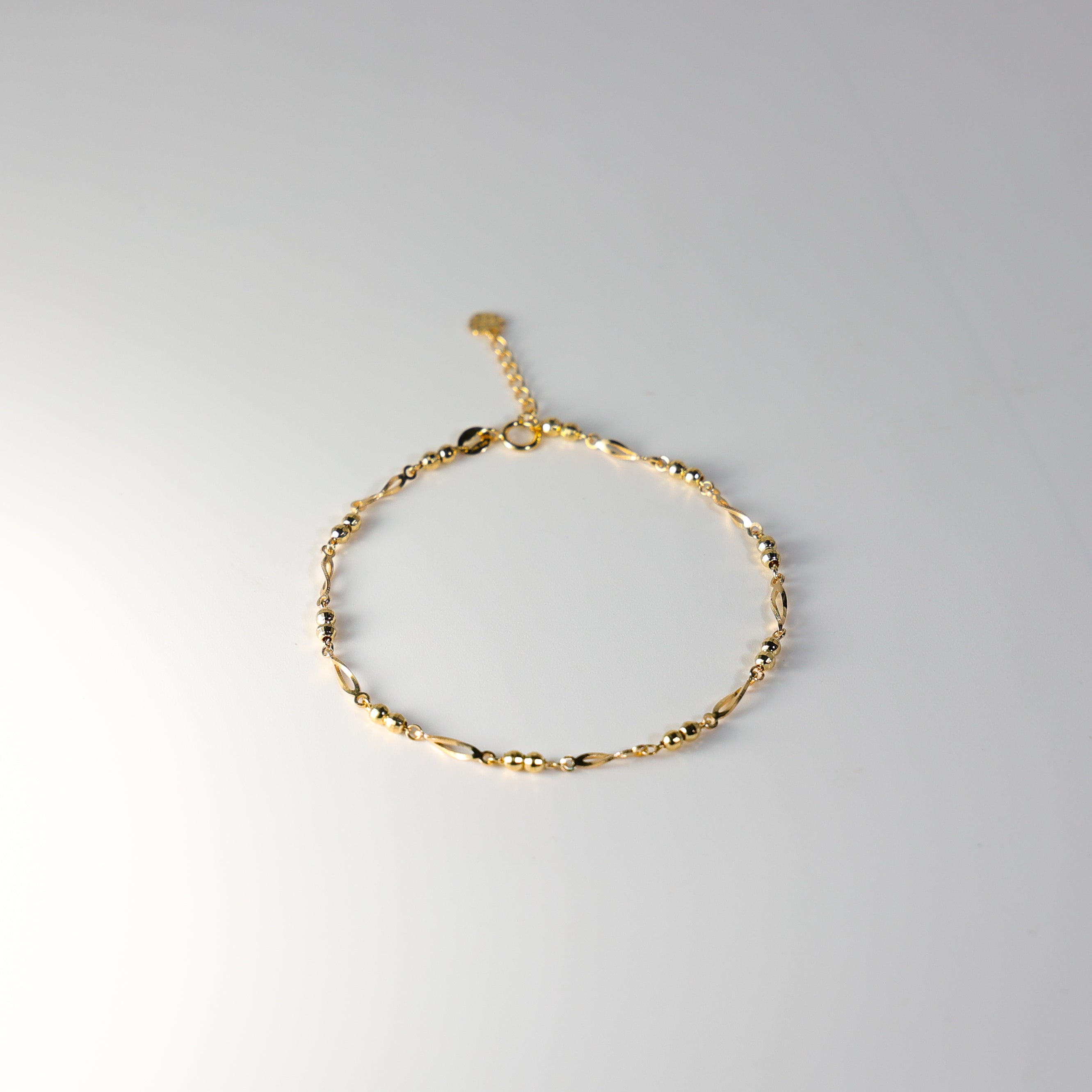 Elegant Gold Fancy Bracelet for Women - Model AB0194 | Perfect for Parties, Weddings & Special Occasions