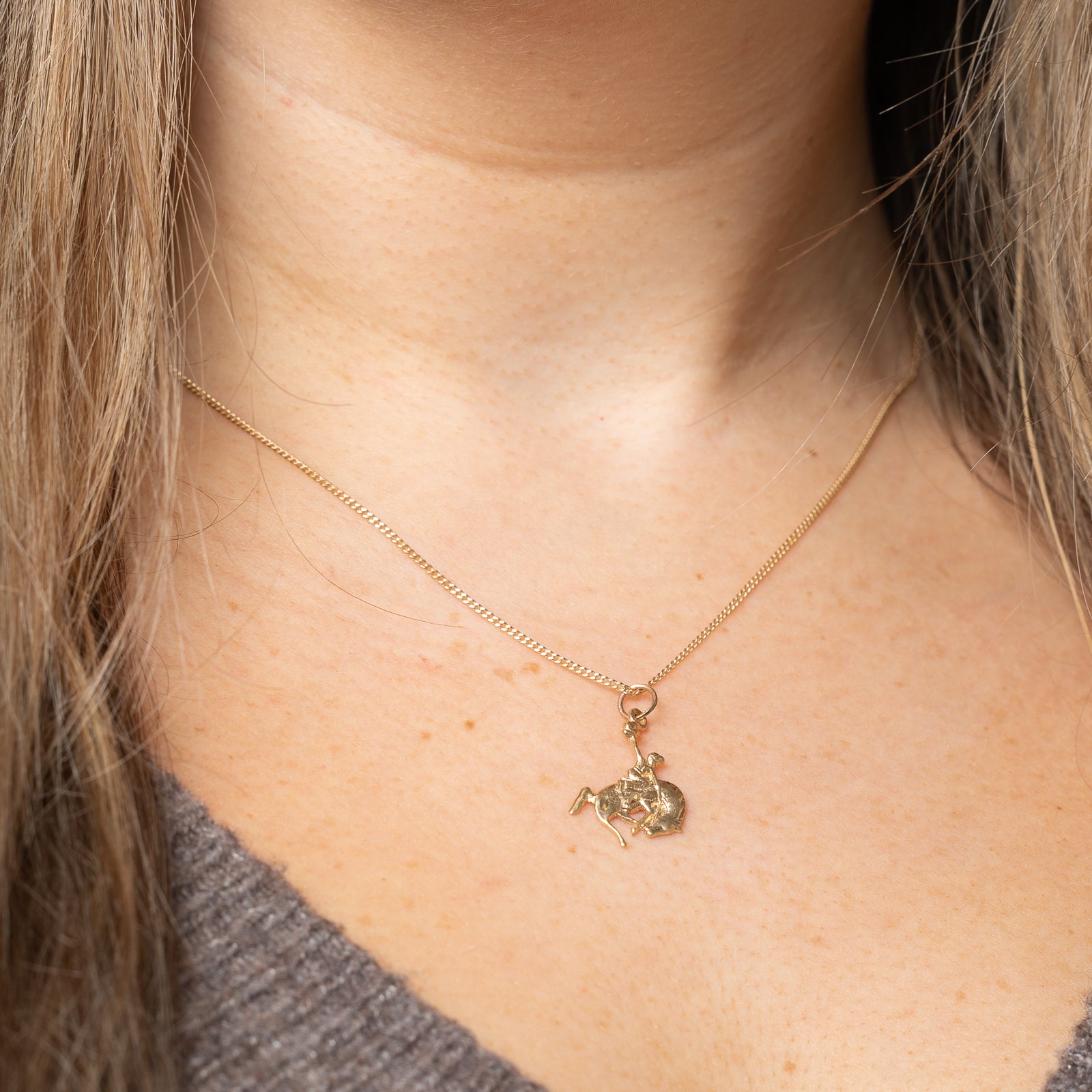 10K Yellow Gold Horse Jockey Charm Pendant - Elegant Equestrian Jewelry for Necklace, Gift for Horse Lovers & Riders - Perfect for Racing Events, Birthday & Anniversary Gifts