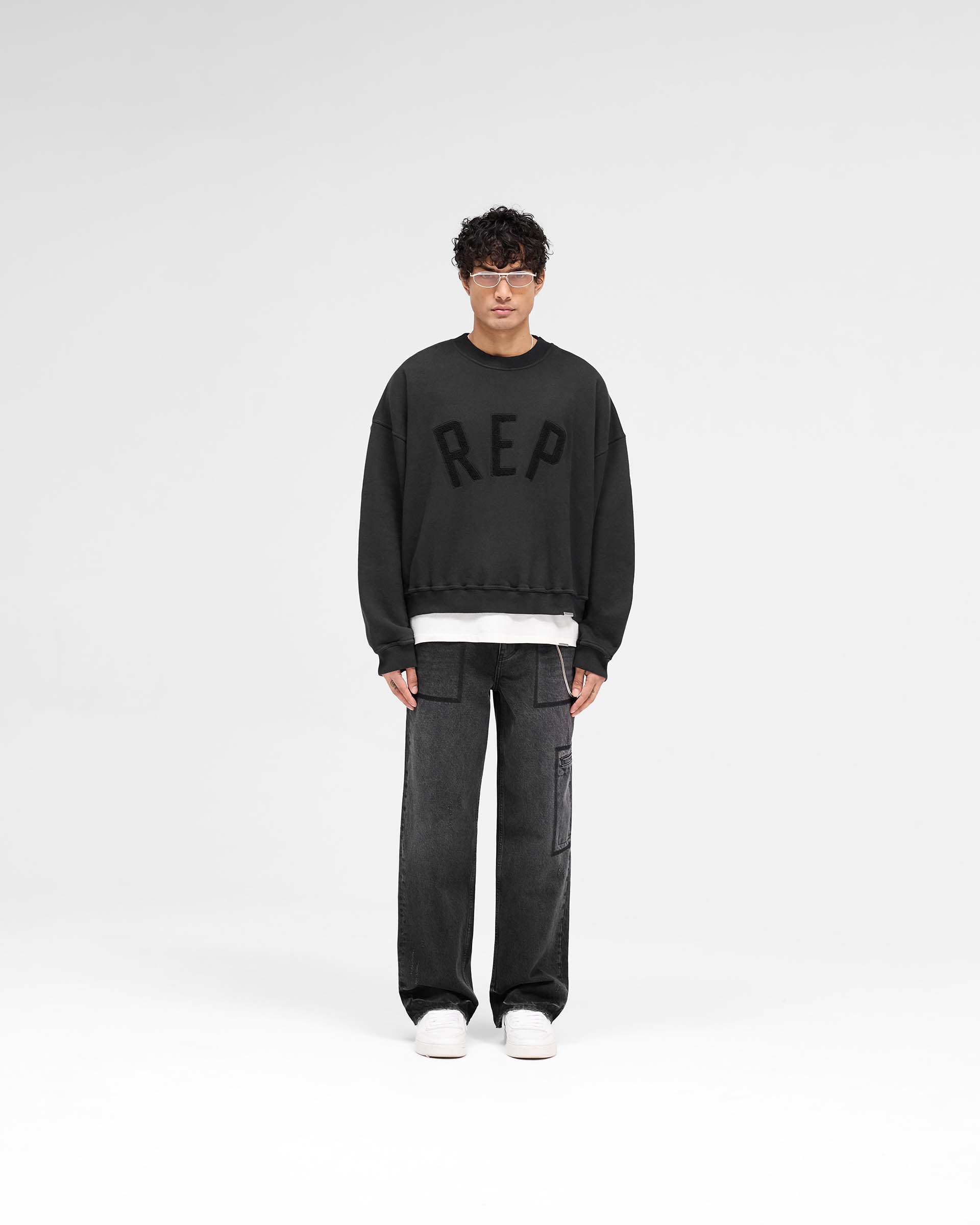 Rep Applique Sweater Off Black - Stylish Knit Pullover for Women | Perfect for Casual Outings & Fall Layering