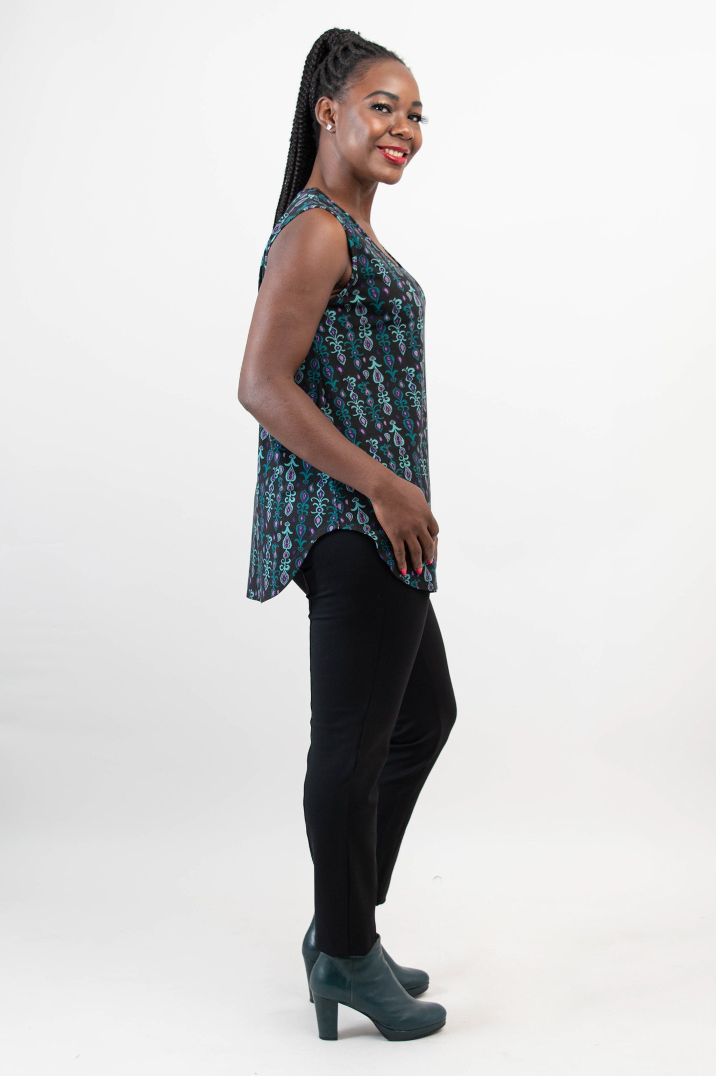 Stylish Jazz Tank Top with Elegant Jewels & Bamboo Design - Women's Fashion Blouse for Casual Wear & Night Out