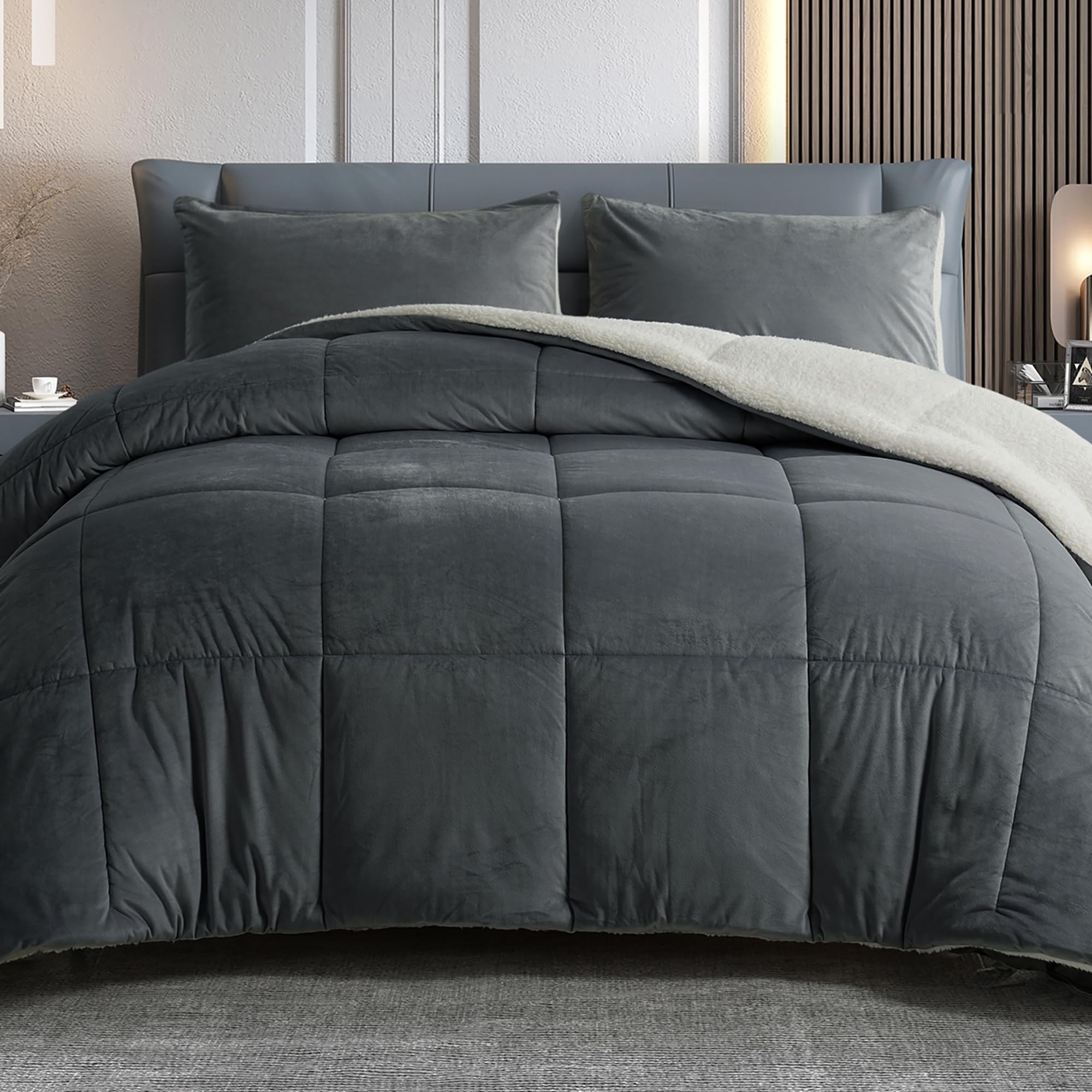 BEDHOURS Queen Comforter Set - Ultra Soft Micromink & Sherpa Reversible 3-Piece Bedding | Down Alternative Plush Comforter + 2 Pillowcases | Winter Warmth & Cozy Comfort (Charcoal Grey) for Bedroom, Guest Room & Dorm