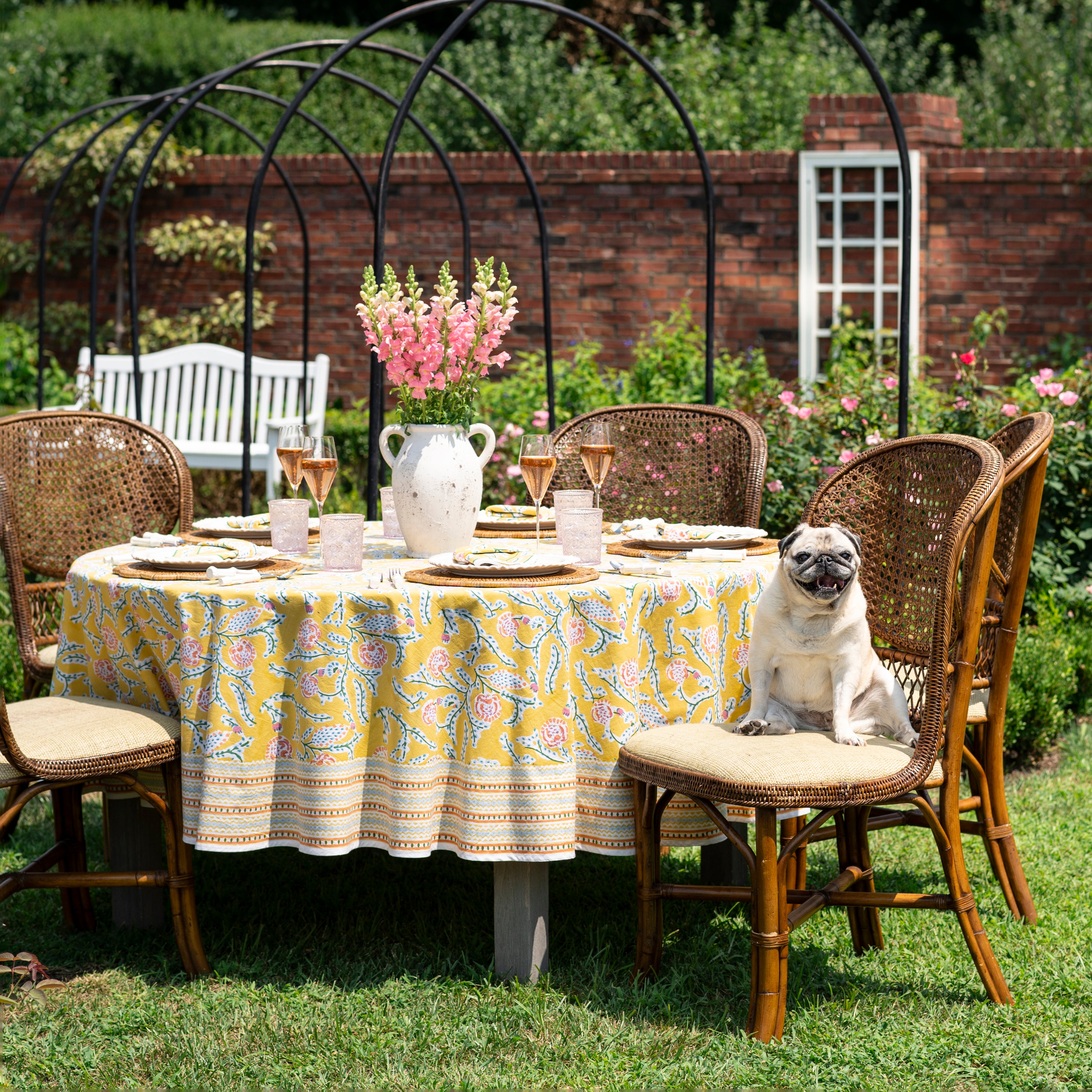 Premium Climbing Dahlia Sunshine Yellow Tablecloth - Waterproof & Wrinkle-Resistant for Outdoor Picnics, Garden Parties & Dining Decor