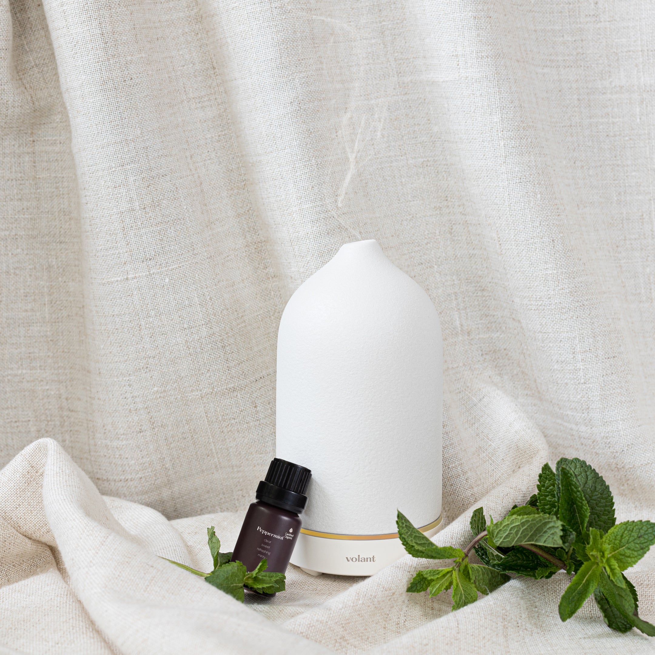 Pure Organic Peppermint Essential Oil - 100% Natural, Therapeutic Grade for Aromatherapy, Stress Relief & Skin Care - Perfect for Diffusers, Massage & DIY Beauty Products