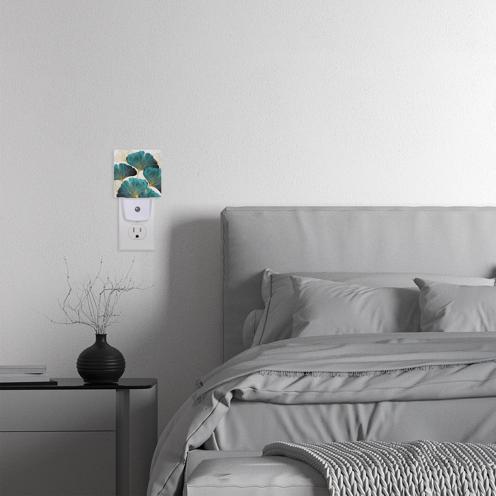 Green Ginkgo Leaves Night Light - LED Plug-in Wall Nightlight for Kids Bedroom, 0.5W Sleep-Friendly Decorative Lamp | Perfect for Nursery, Children's Room & Hallway Safety Lighting