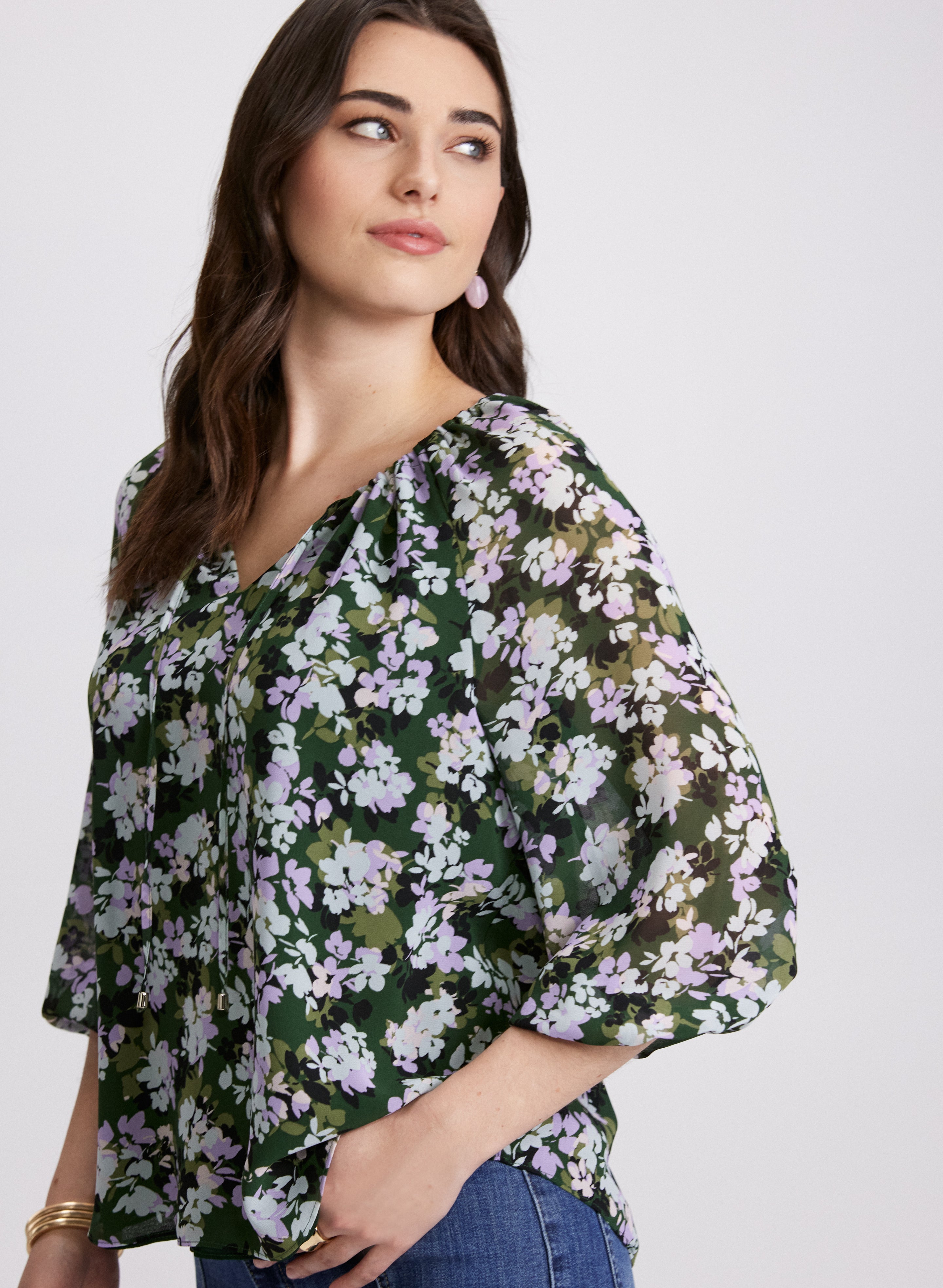 Floral Print Blouse for Women - Elegant Flowy Summer Tops with V-Neck & Short Sleeves - Perfect for Office, Date Night & Casual Outings