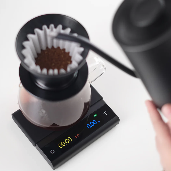 Varia AKU Pro Scale - High Precision Digital Kitchen Scale for Baking, Cooking, and Coffee Brewing | Perfect for Home Chefs and Professional Bakers