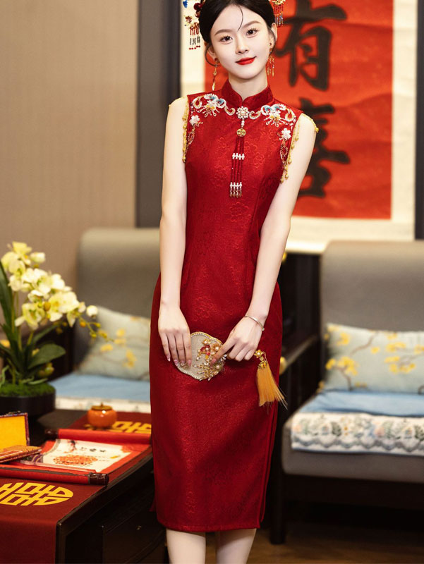 Elegant Red Lace Tassels Midi Wedding Cheongsam Qipao Dress - Vintage Chinese Style Bridal Gown for Wedding Ceremony, Engagement Party & Special Occasions