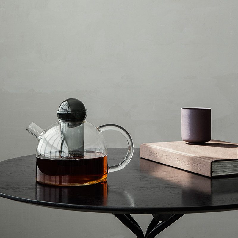 FERM LIVING Still Teapot - Premium Ceramic Tea Pot with Lid - Elegant Scandinavian Design for Home & Kitchen - Perfect for Tea Lovers, Housewarming Gifts & Coffee Table Decor