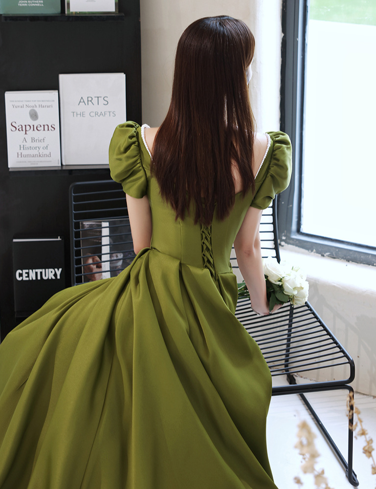 Elegant Green Satin Short Sleeve A-Line Prom Dress for Evening Party & Formal Events | Perfect for Homecoming, Banquets, and Special Occasions