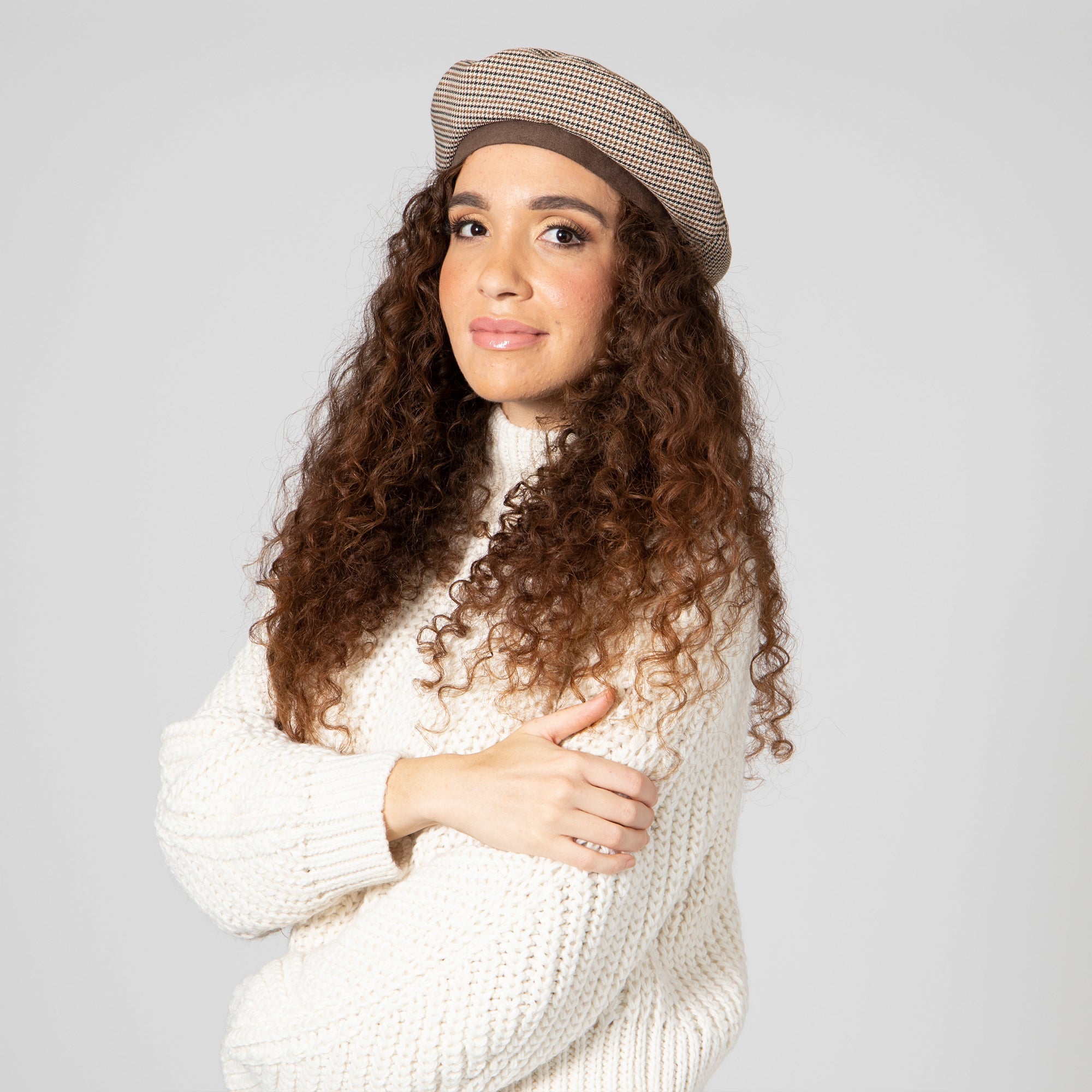 Women's Fashion Plaid Beret Hat with Faux Suede Band - Stylish Winter Accessory for Outfits & Photoshoots