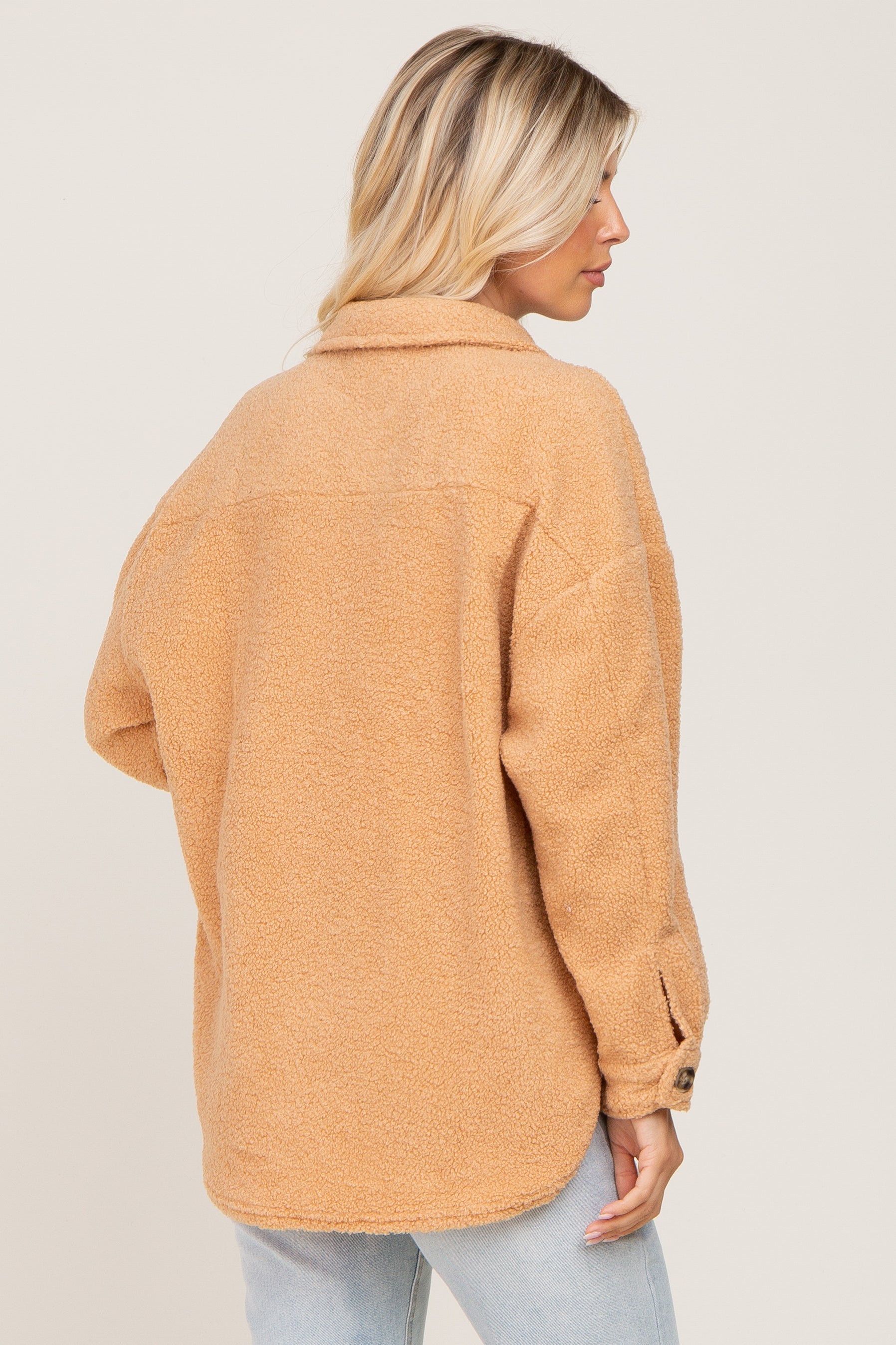 Cozy Beige Fleece Shirt Jacket for Women & Men - Soft Warm Pullover with Pockets | Perfect for Fall, Winter & Outdoor Activities