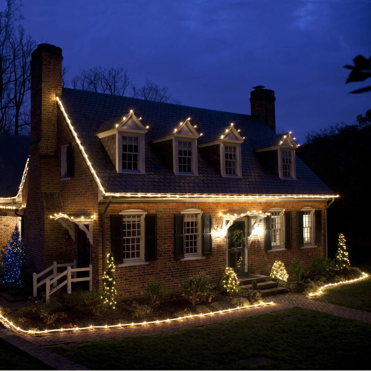 3000K Warm White LED Rope Lights - 33ft Waterproof Flexible Outdoor String Lights for Garden, Patio, Pergola, Yard - Perfect for Christmas Decorations & Holiday Activities - Durable & Extendable Decorative Lighting