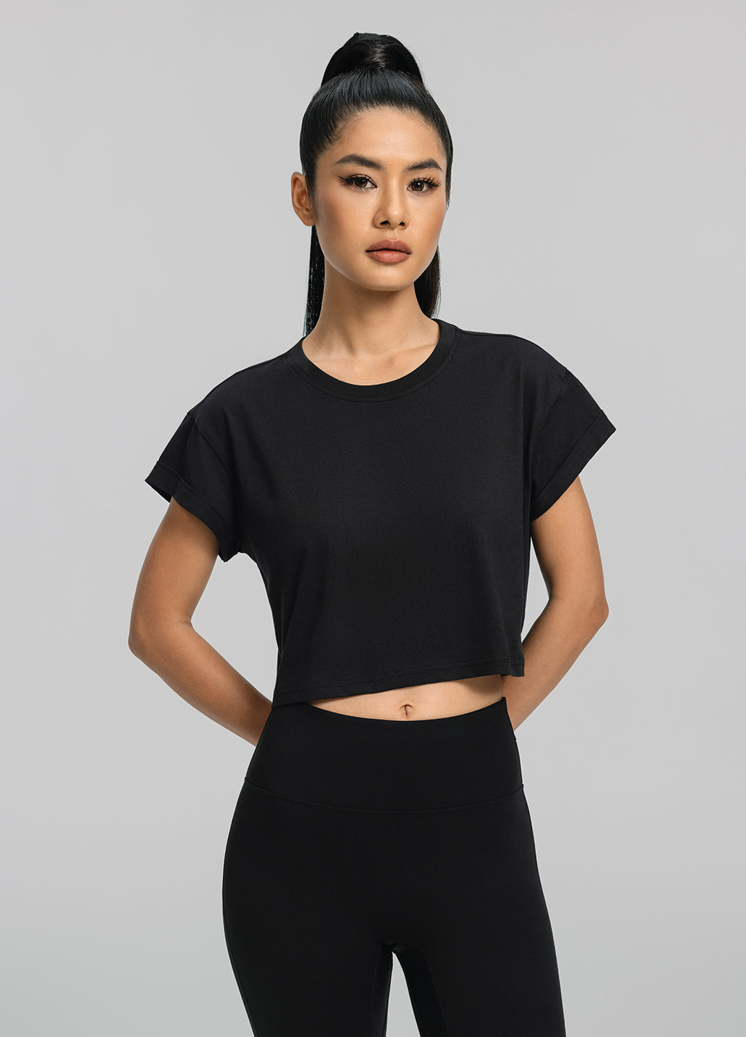 Cropped Cotton T-Shirt for Women - Soft Breathable Casual Tee - Perfect for Summer, Travel & Everyday Wear