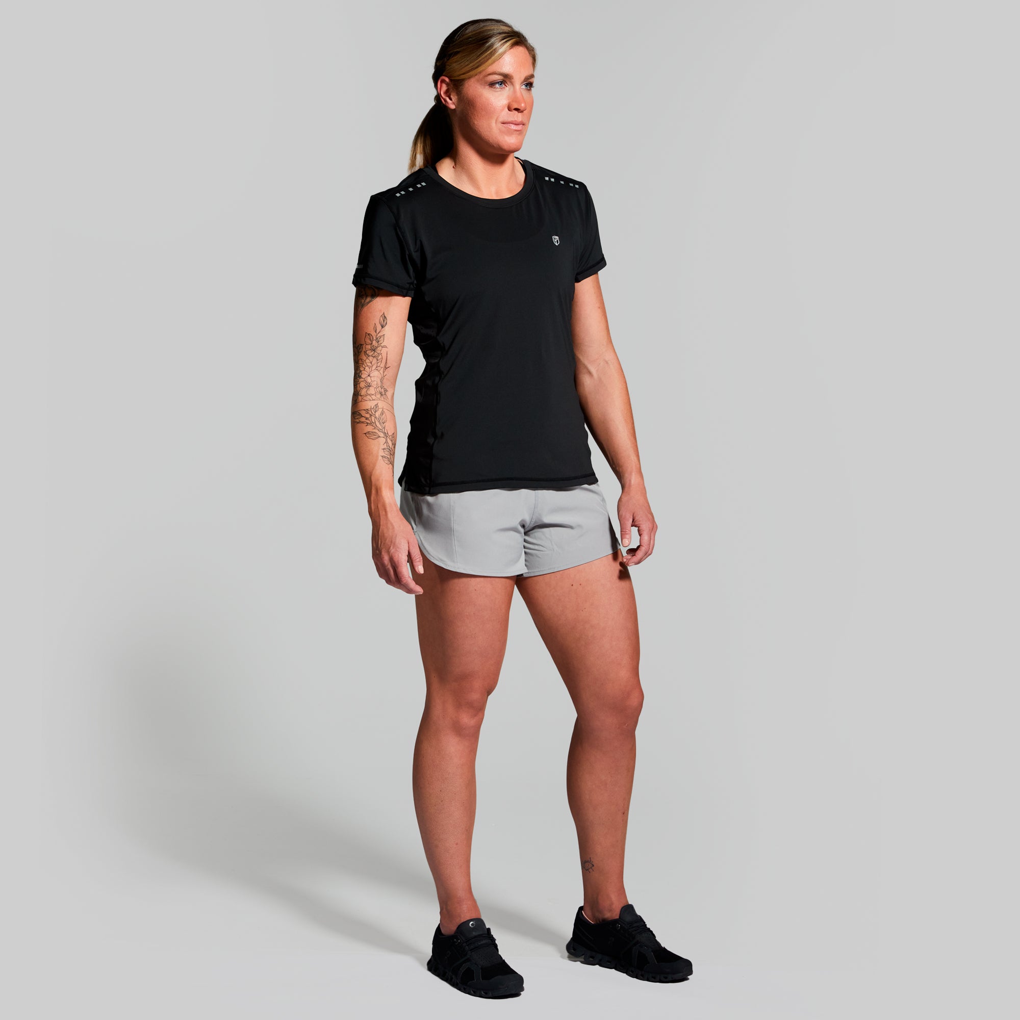 Women's Endurance Running Shirt - Breathable Moisture-Wicking Workout Top for Women (Black) | Perfect for Gym, Jogging & Outdoor Activities
