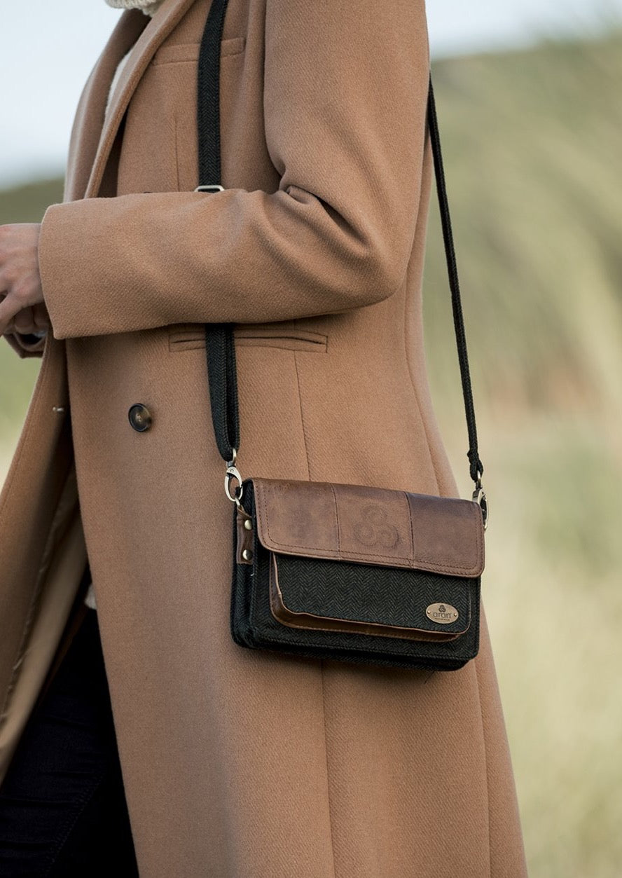 Aran Mini Hand Bag for Women - Stylish & Compact Crossbody Purse - Perfect for Everyday Use, Travel, and Date Nights