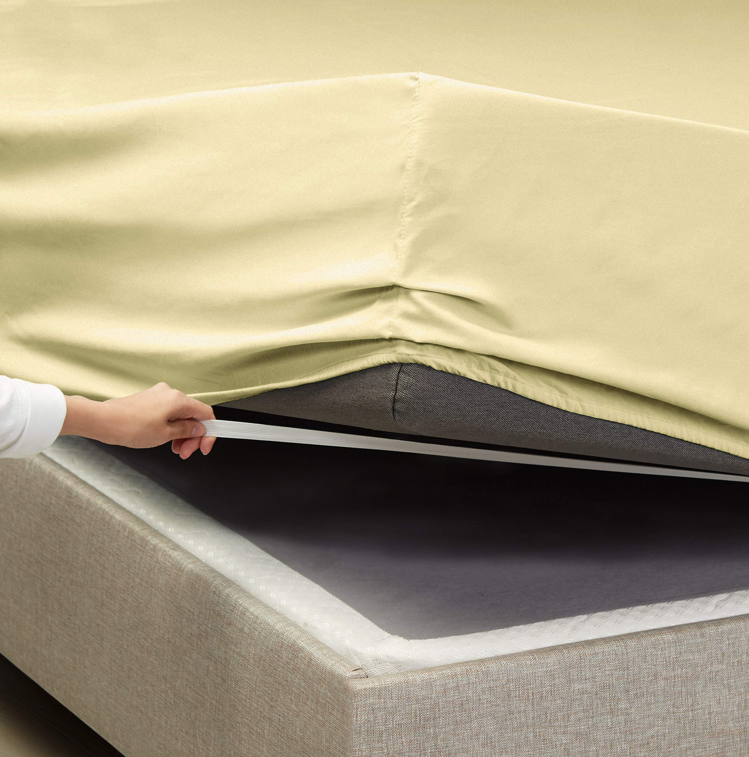 Empyrean 3-Piece Twin Sheet Set - Ultra Soft Double Brushed Microfiber Bed Sheets in Sage Olive Green - Hotel Luxury Bedding with Deep Pockets & Elastic Corners - Perfect for Guest Rooms, Dorms & Cozy Bedrooms