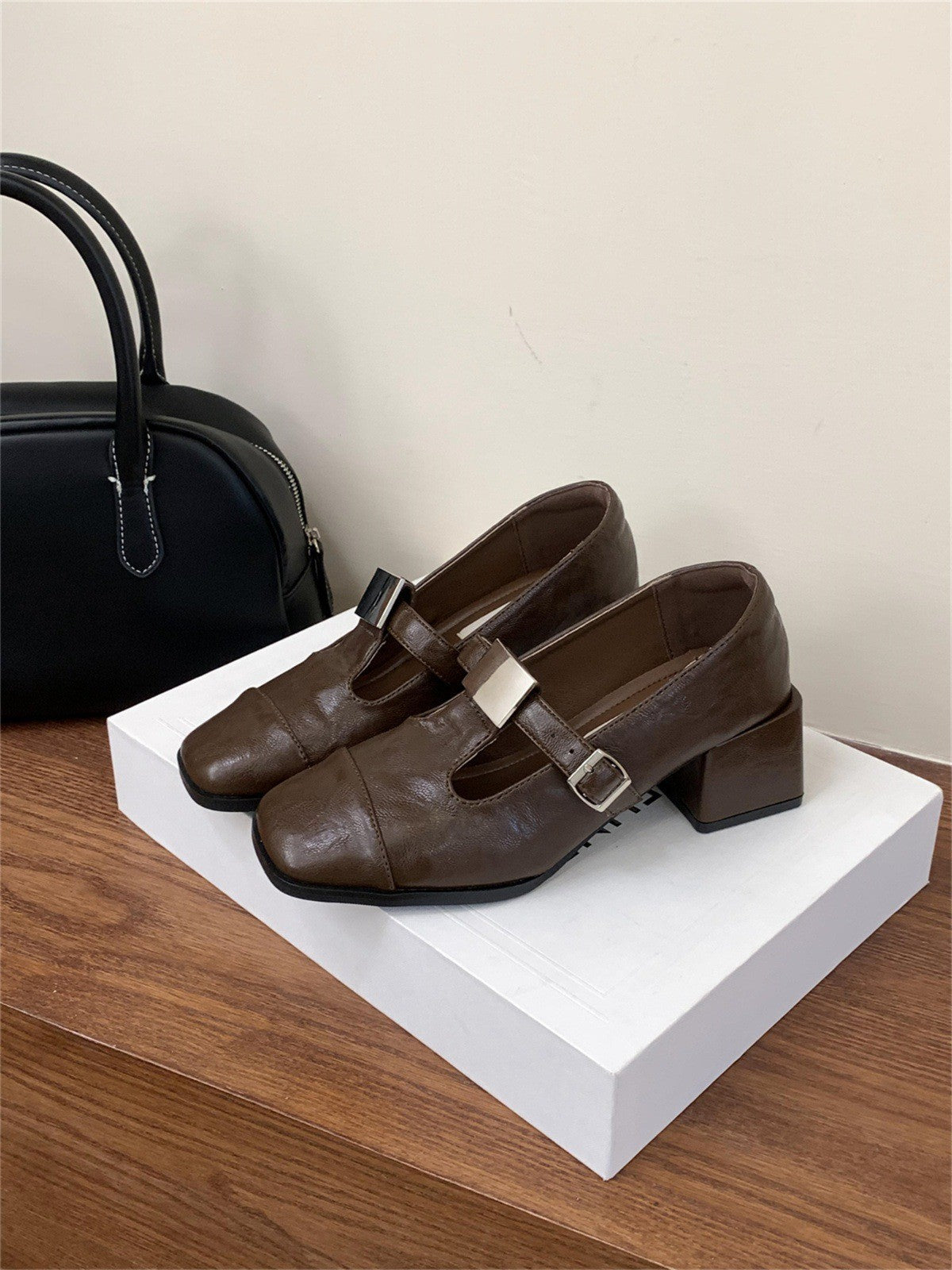**2025 Women's Mary Jane Shoes - Soft Leather Square Toe, Thick Heel & Metal Buckle Strap - Comfortable T-Bar Dress Shoes for Spring & Fall - Perfect for Office, Dating & Casual Outfits**