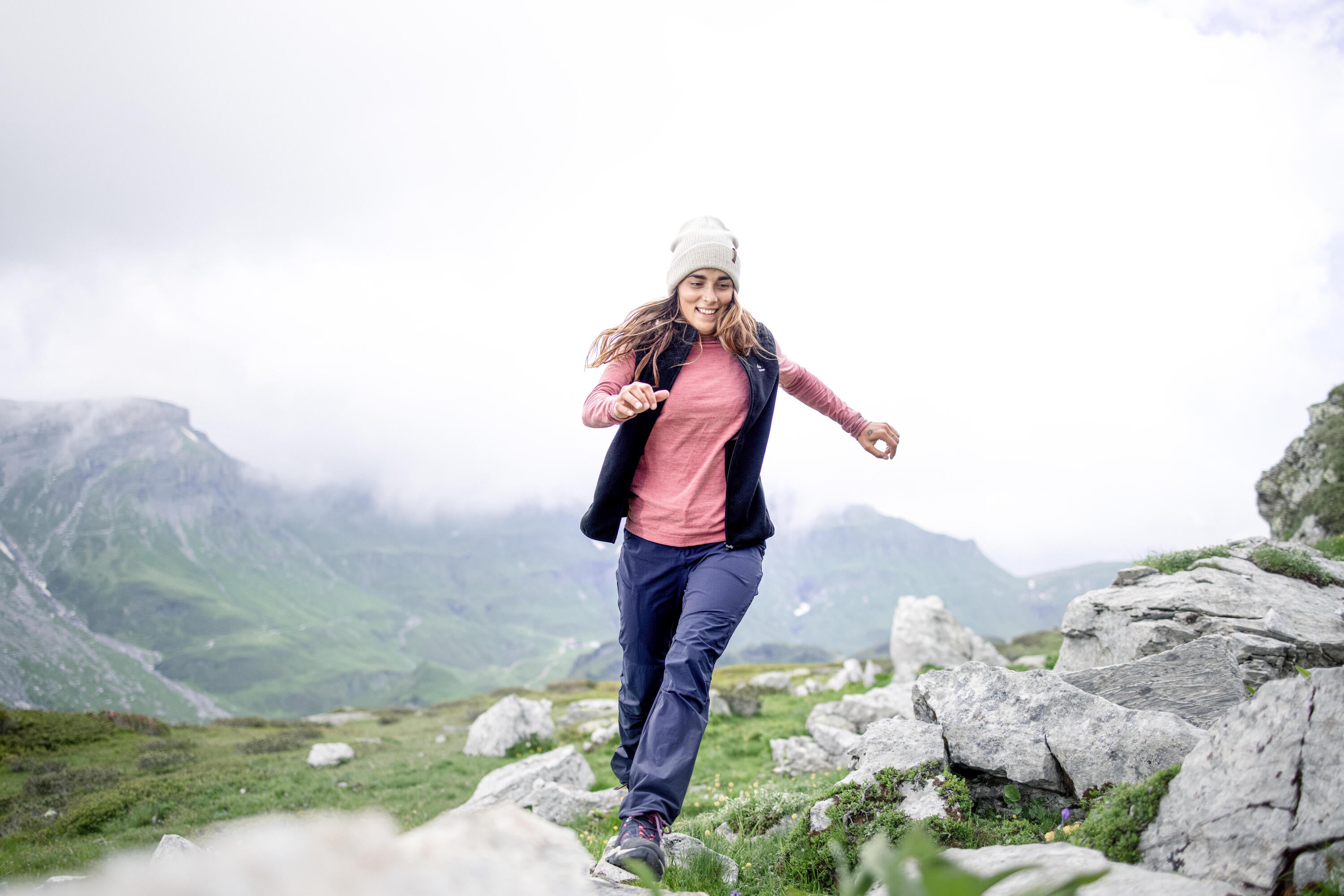 Quechua Women's MH120 Lightweight Fleece Vest for Hiking, Outdoor Activities & Travel | Warm Layering for Cold Weather Adventures