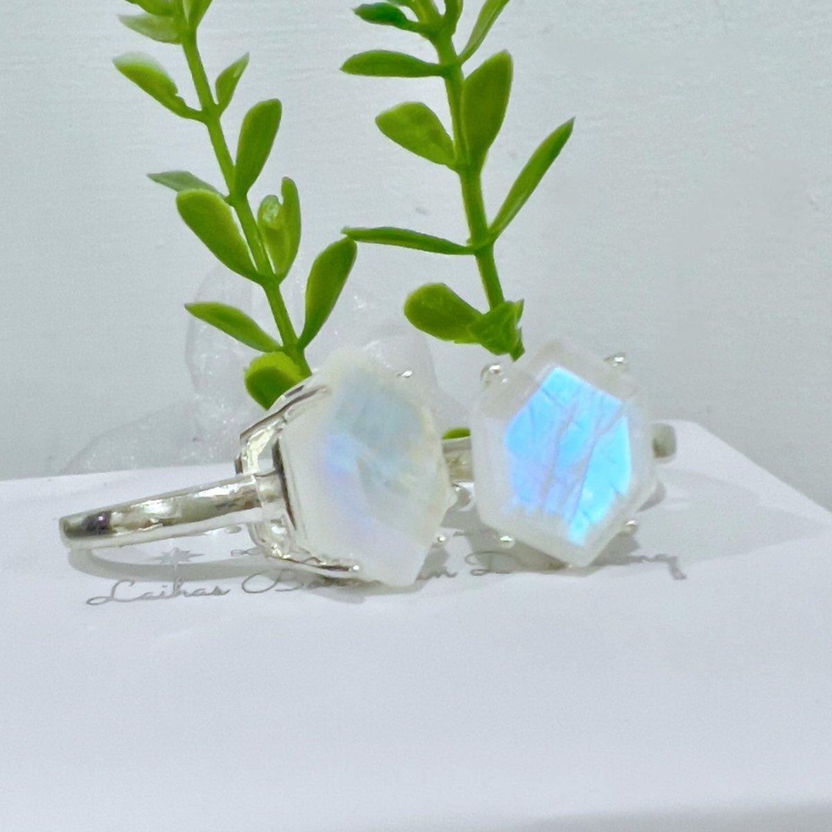 Hexagon Crystal Moonstone Ring for Women - Elegant Healing Jewelry for Meditation, Yoga & Spiritual Balance
