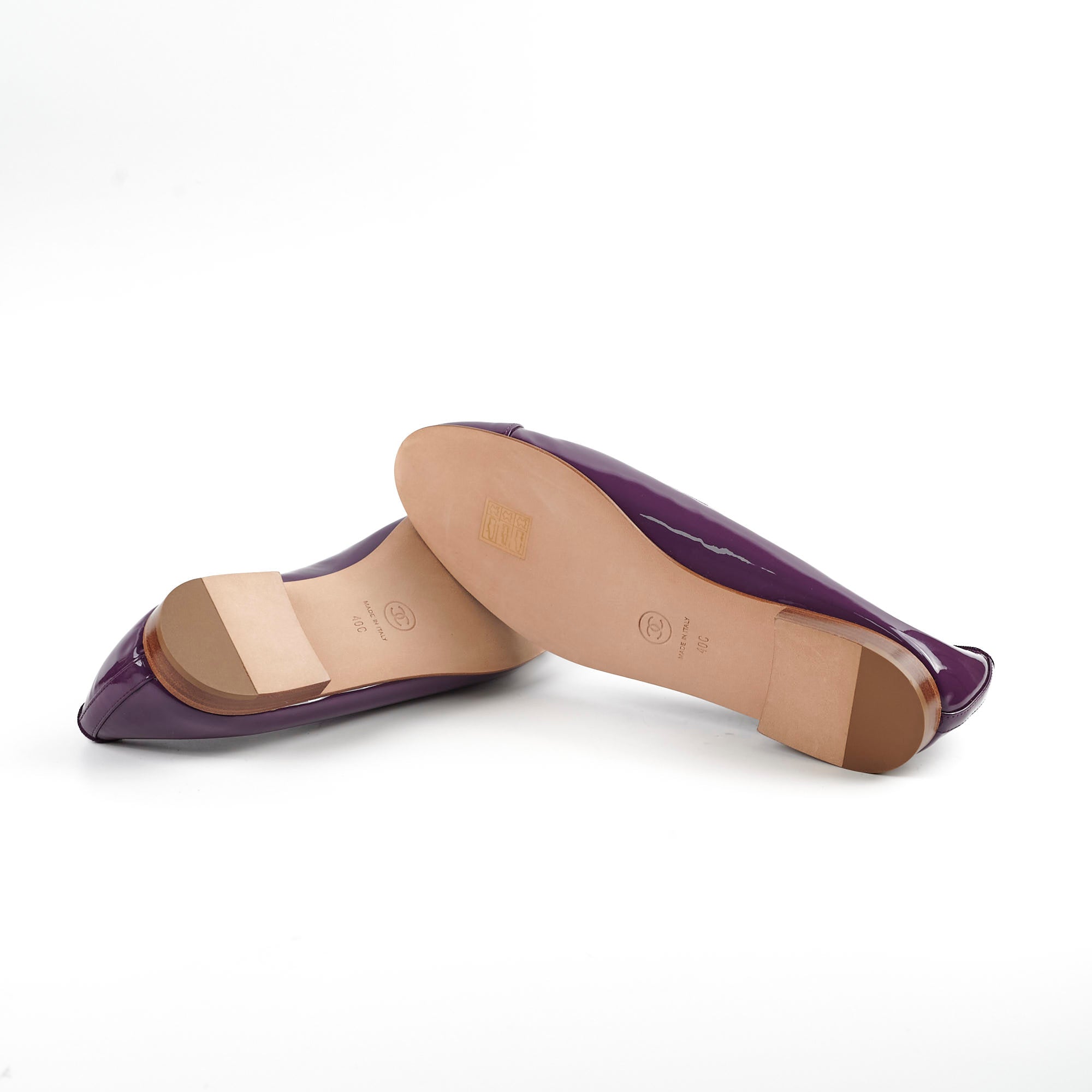 Chanel Purple Patent Leather Bow Ballet Flats Size 40C - Elegant Women's Dress Shoes for Parties, Weddings & Formal Occasions