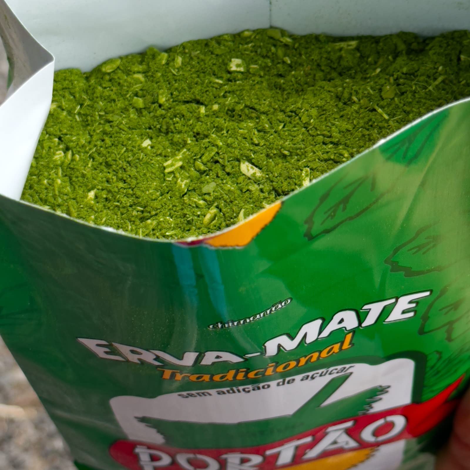 Premium Yerba Mate Chimarrão Portão - Fresh & Green Brazilian Tea - Traditional Erva Mate - Vacuum Sealed 500g (17.63oz) - Pack of 6 - Authentic South American Drink for Energy Boost & Social Gatherings