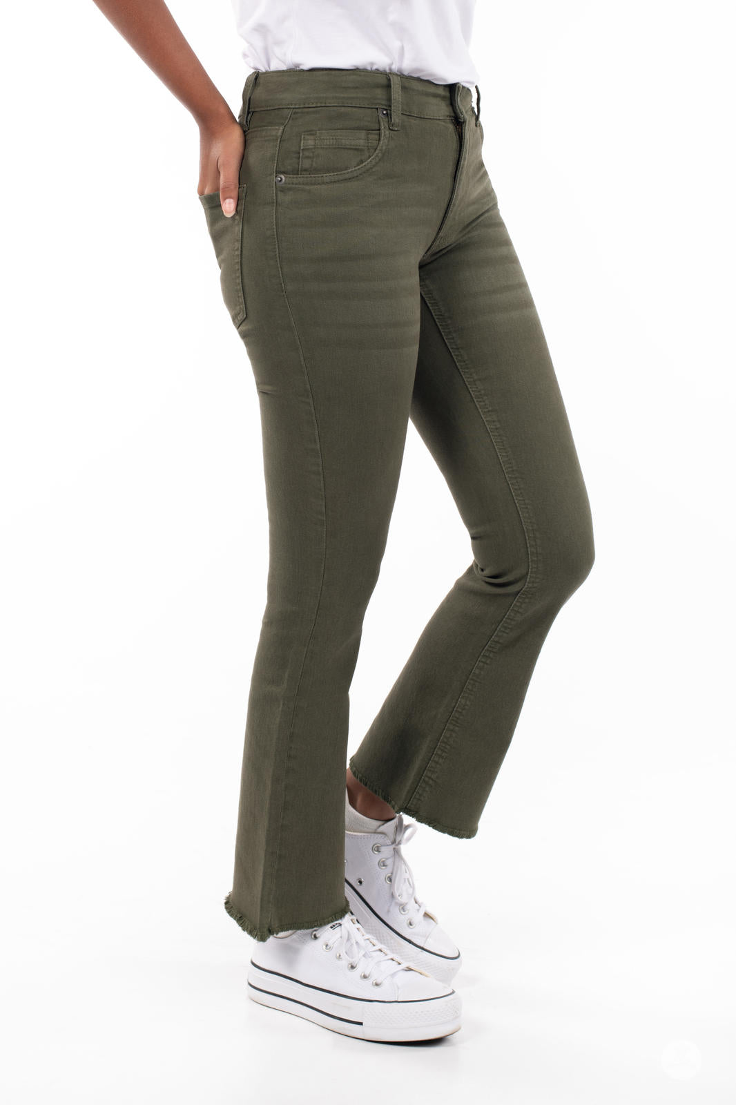 Trendy Distressed Ankle Fray Jeans for Women - High Waisted Skinny Denim Pants | Perfect for Casual Outfits, Street Style & Everyday Wear