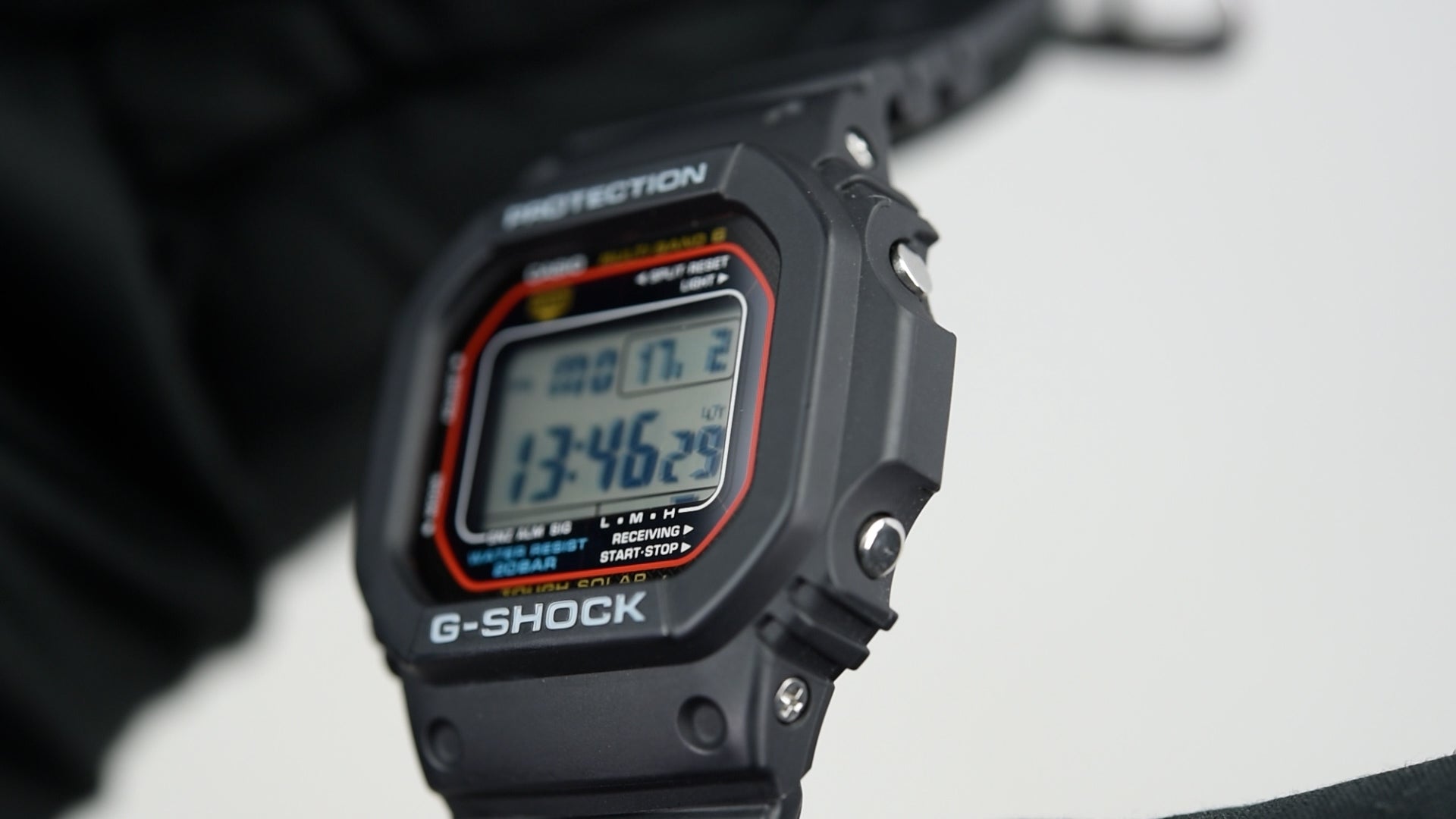 Casio G-Shock GW-M5610U-1ER Solar Atomic Watch - Used & Pre-Owned - Durable Digital Sports Watch for Men - Perfect for Outdoor Adventures, Workouts & Everyday Wear