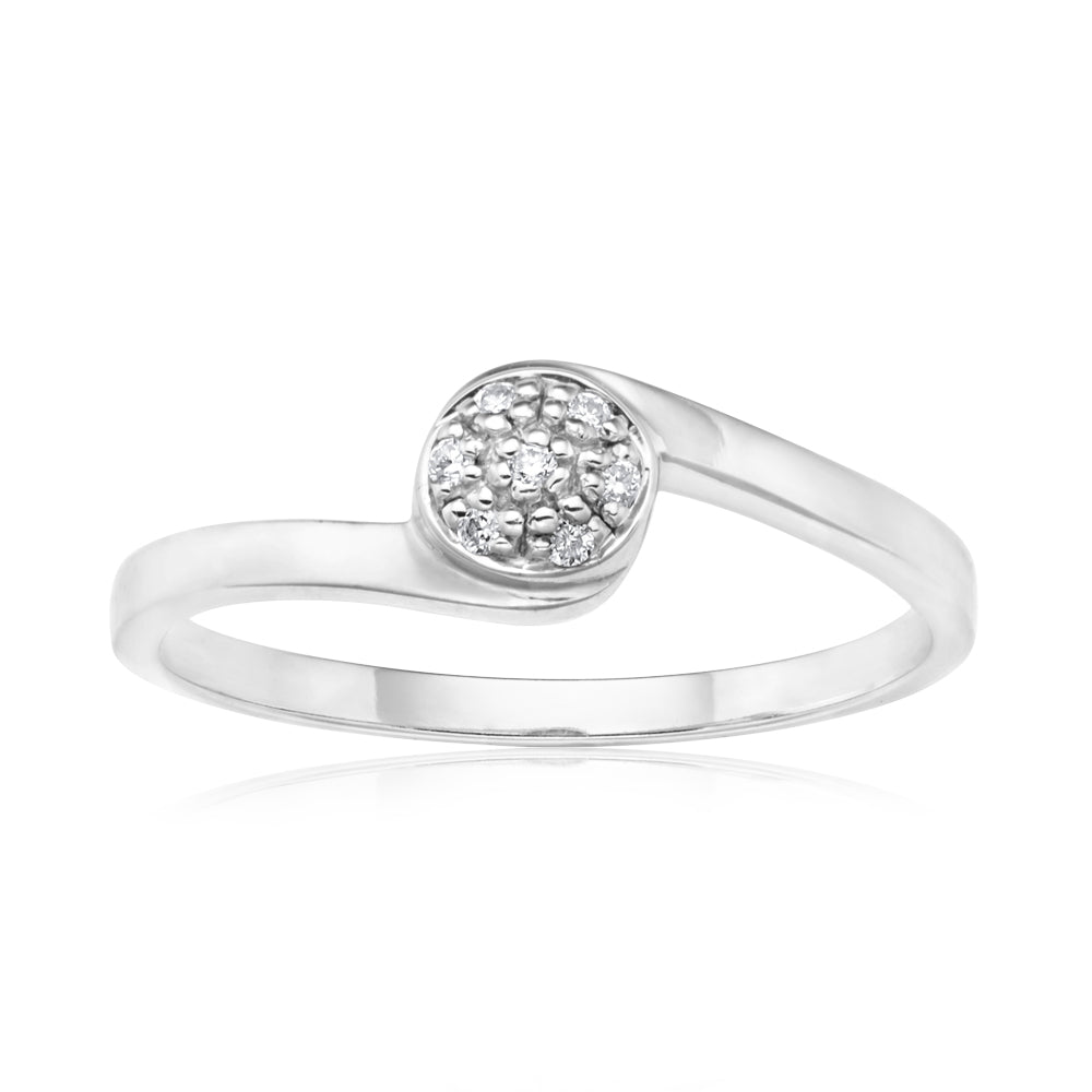9ct White Gold Diamond Ring - 0.05 Carats Solitaire Engagement Ring for Women, Perfect for Proposals, Anniversaries & Special Occasions